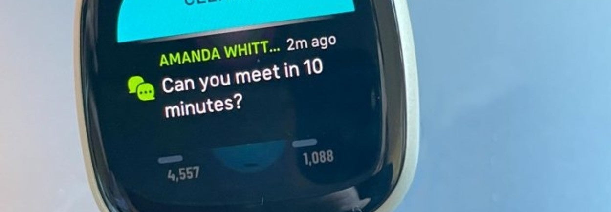 Comment fonctionne Whatsapp sur Fitbit