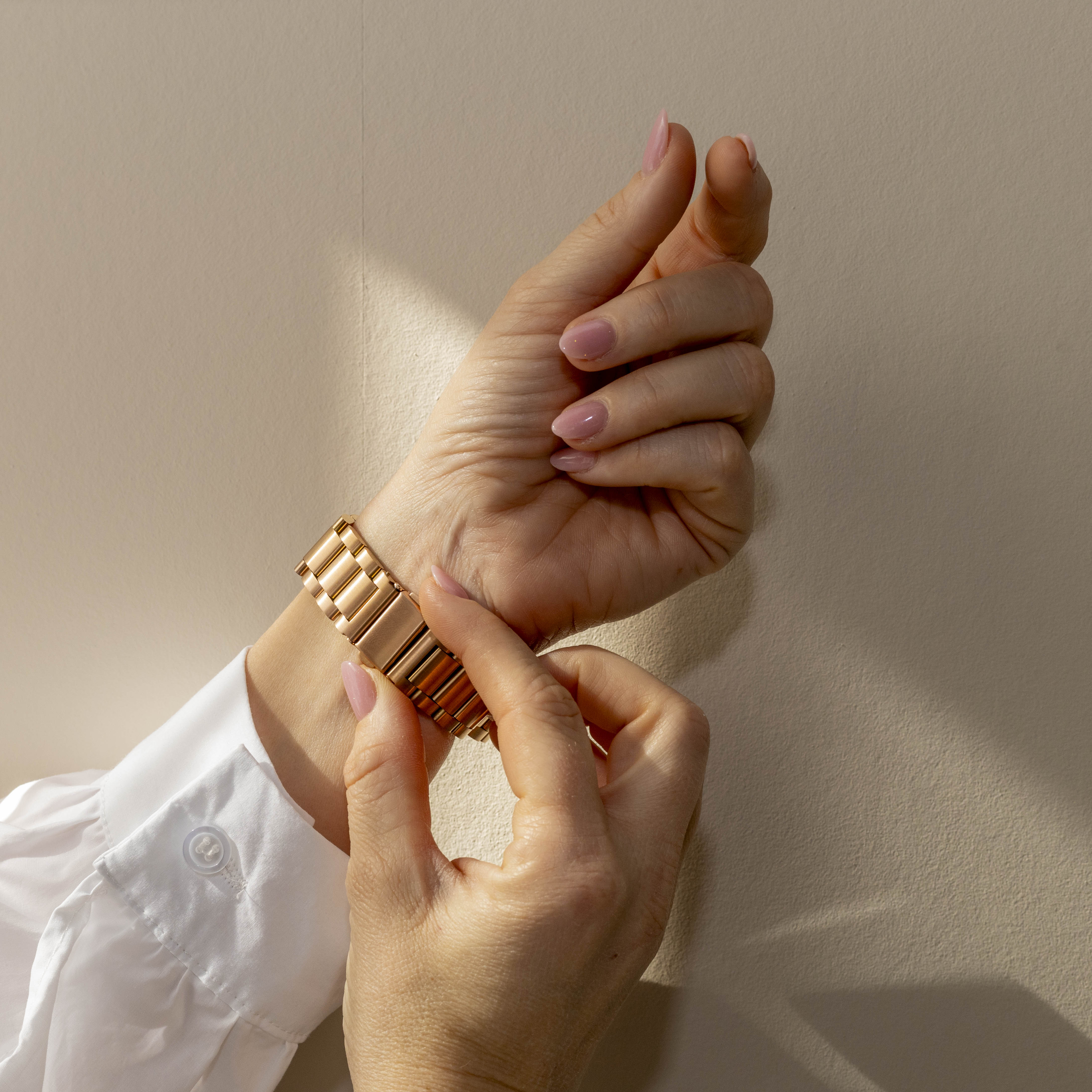 Huawei Watch 5 - 42mm stalen band (rosé goud)