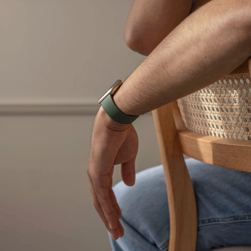 Fitbit Versa 3 siliconen classic bandje (donkergroen)