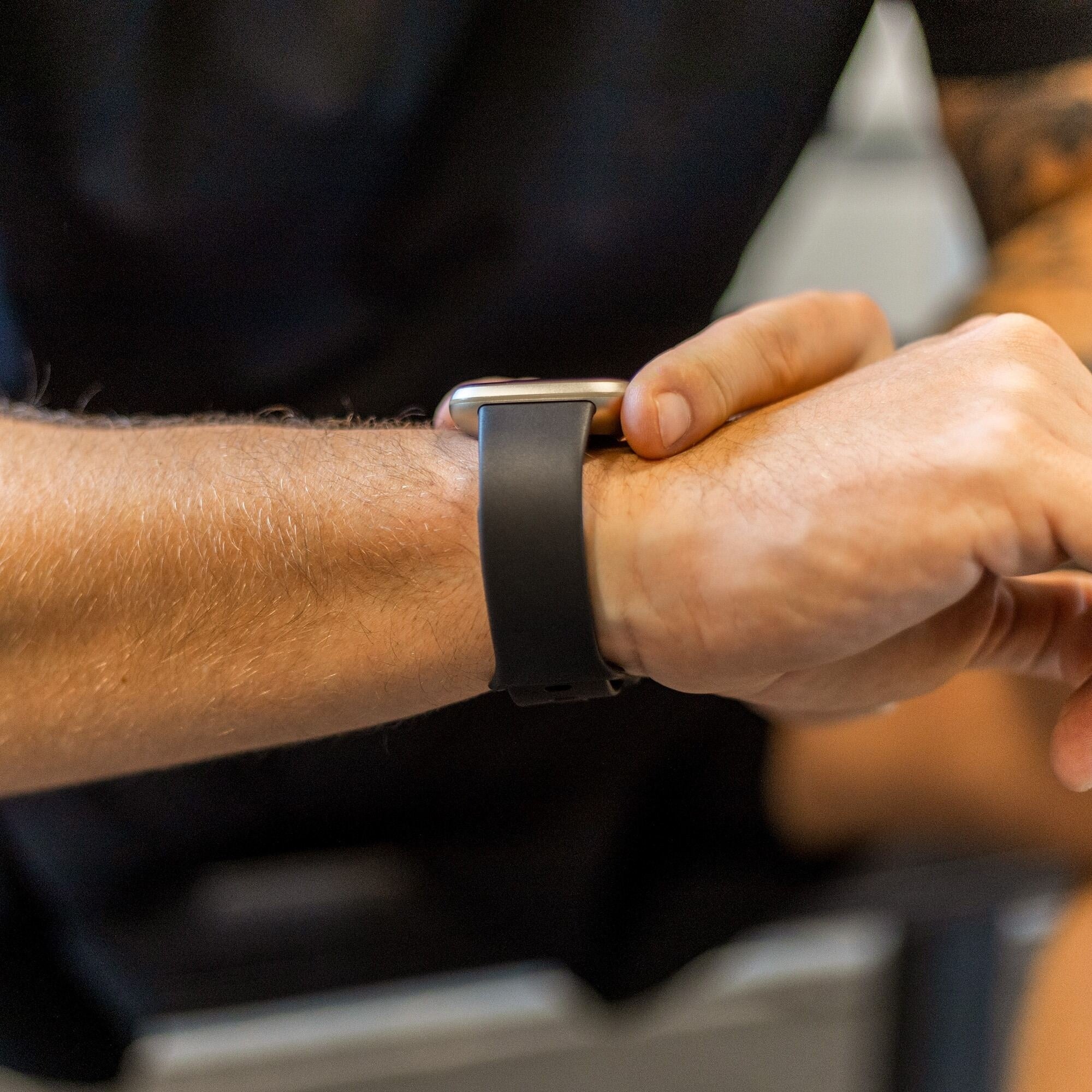 Fitbit Sense 2 siliconen classic bandje (zwart)