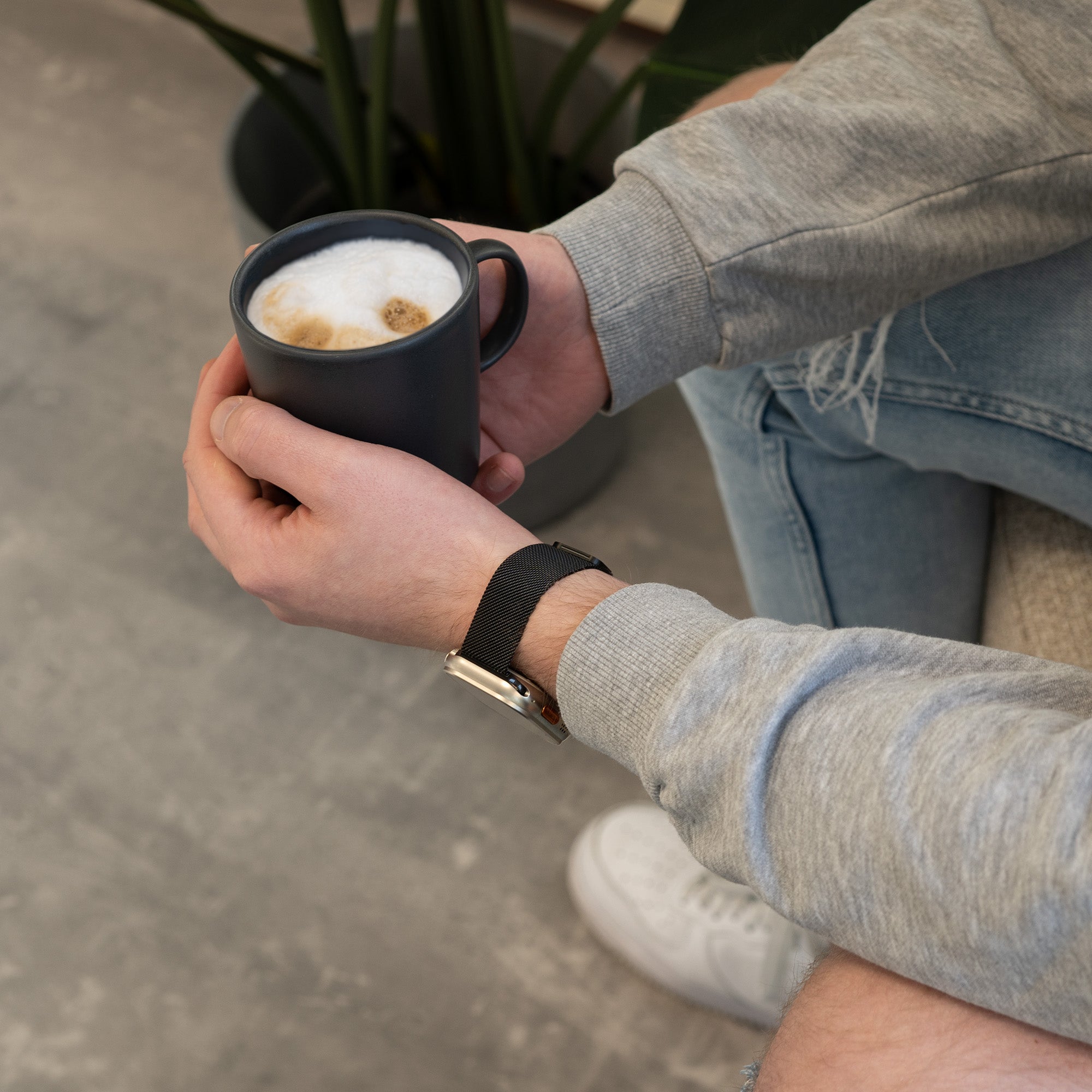 Bandz Apple Watch Milanese loop band (zwart)