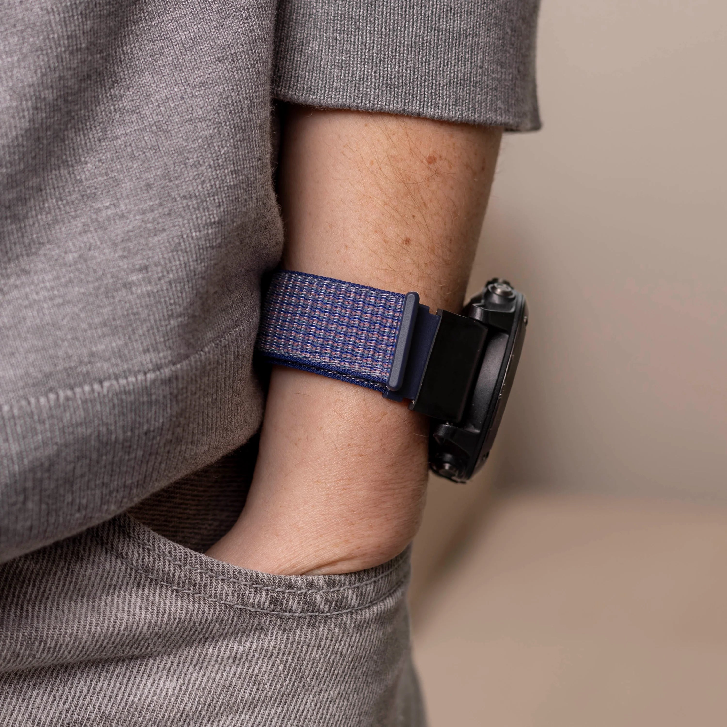 Garmin Fenix 8 - 47mm nylon band (blauw)