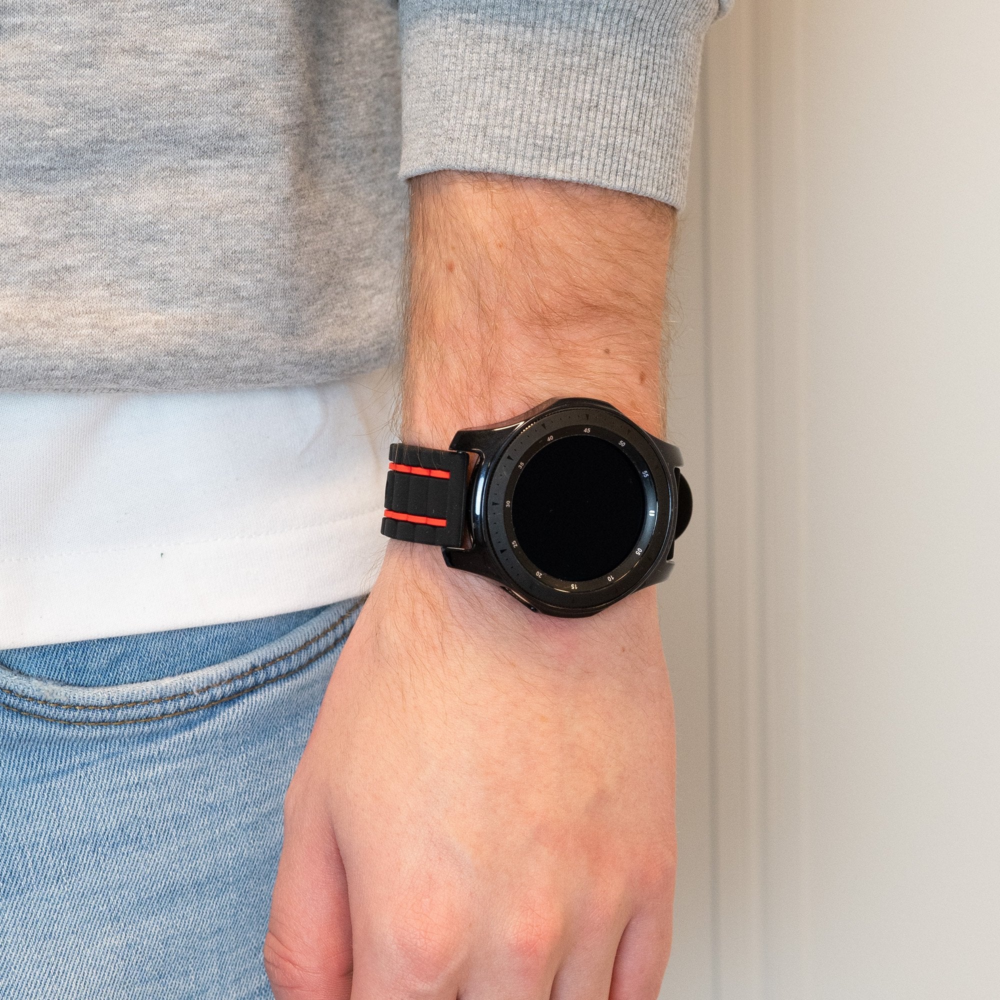 Bandz Huawei Watch Ultimate sport band gestreept (zwart/rood)