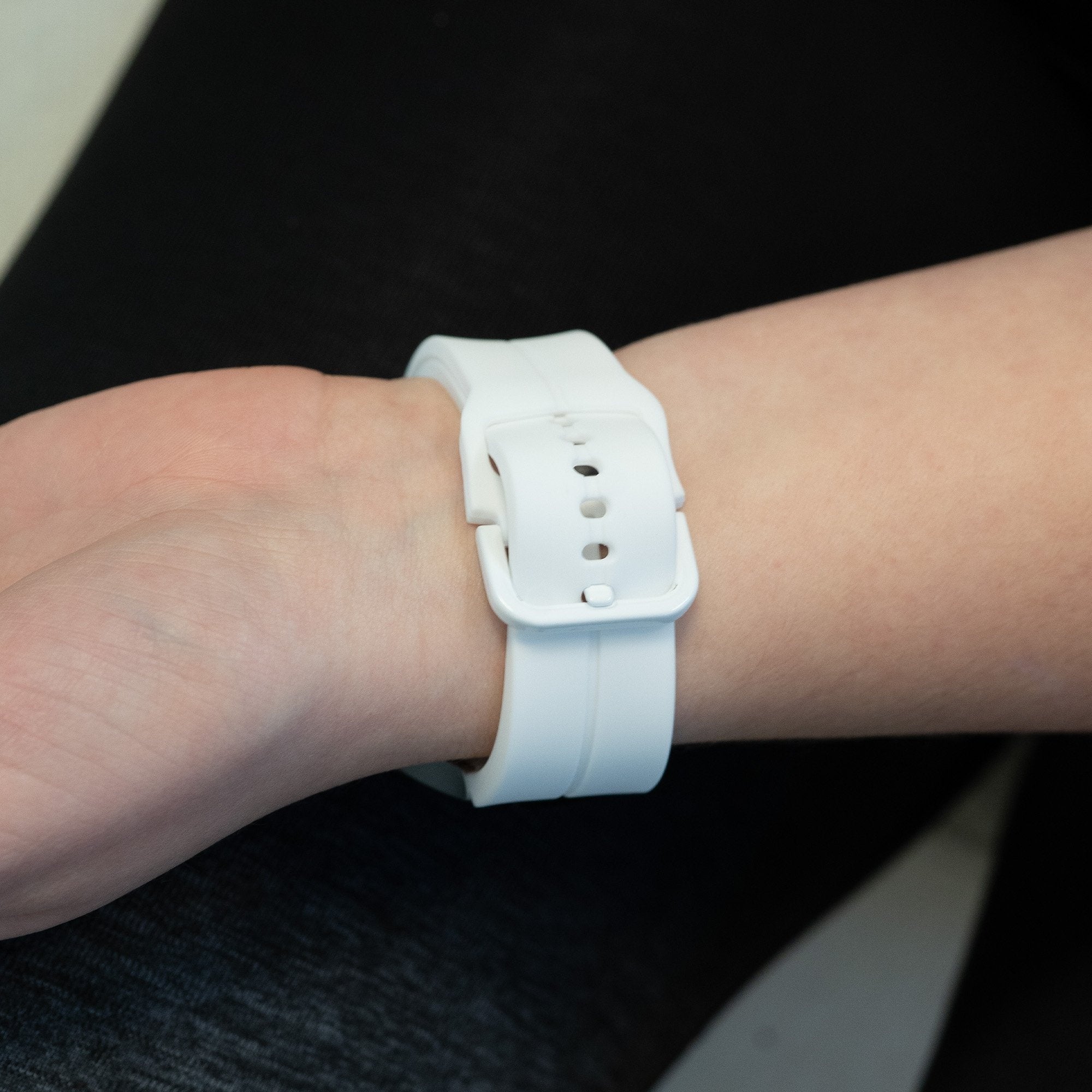 Bandz Samsung Galaxy Watch 4 40mm siliconen band 'Extreme' (wit)