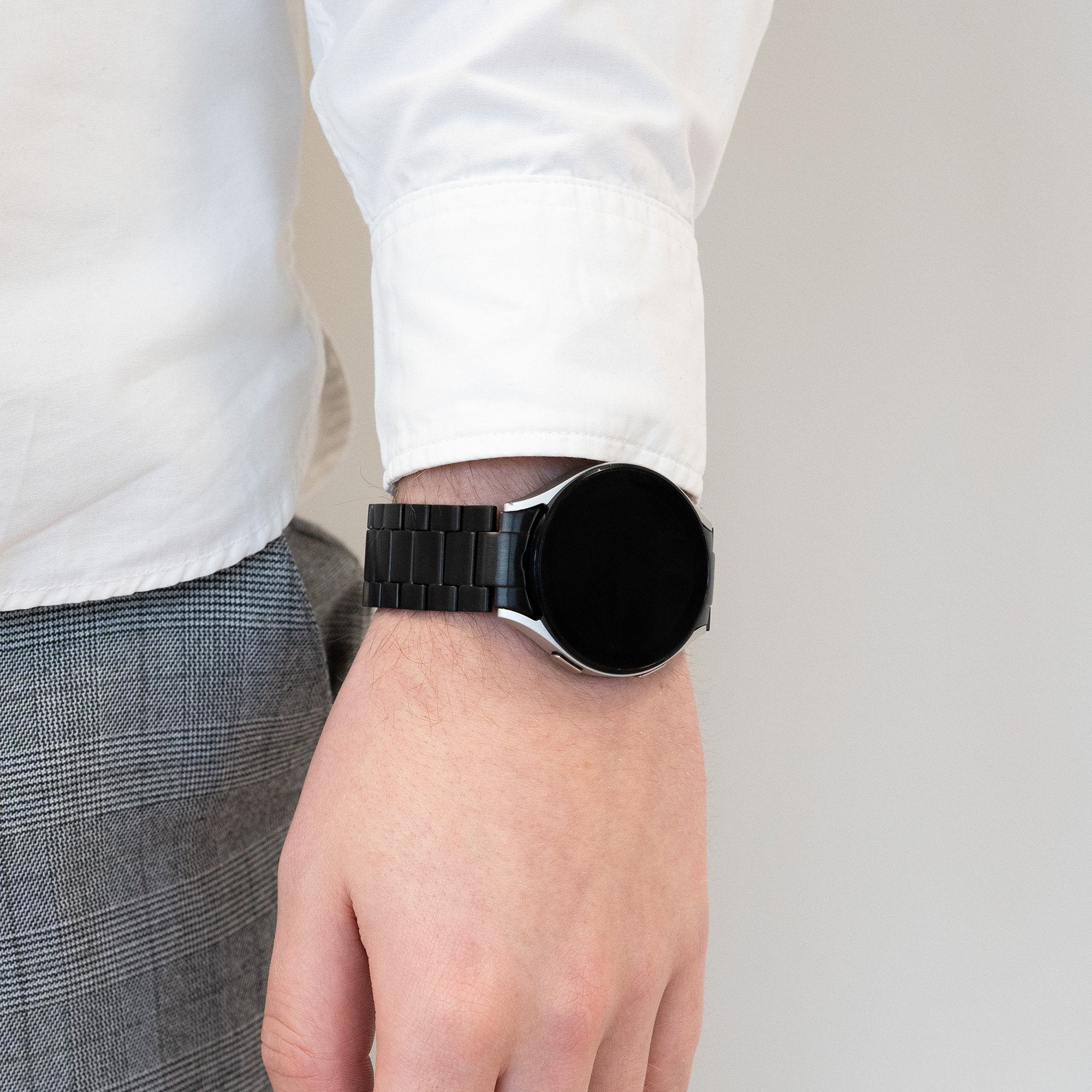 Bandz Samsung Galaxy Watch 5 Pro titanium schakel band (zwart)