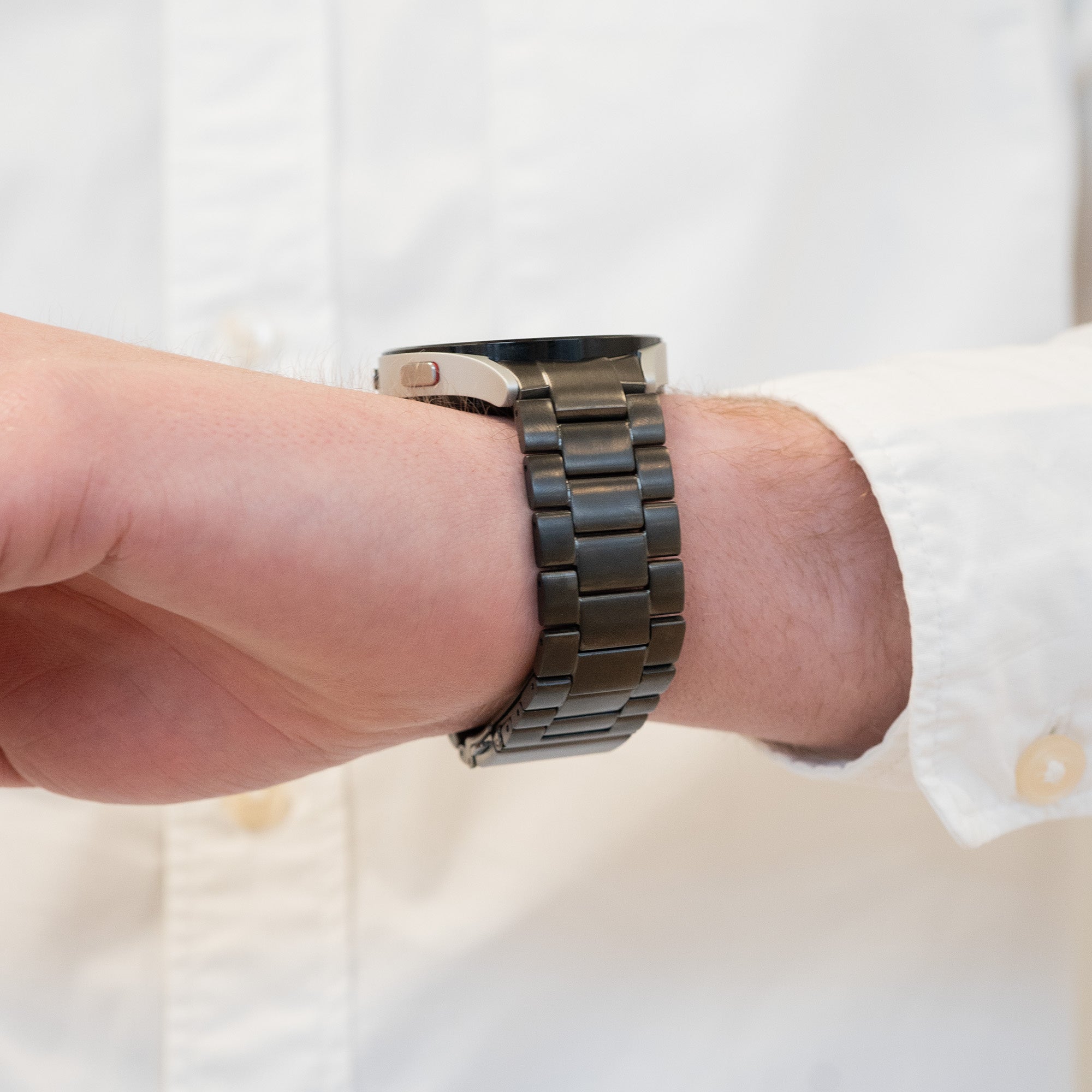 Bandz Samsung Galaxy Watch 5 Pro titanium schakel band (grafiet)