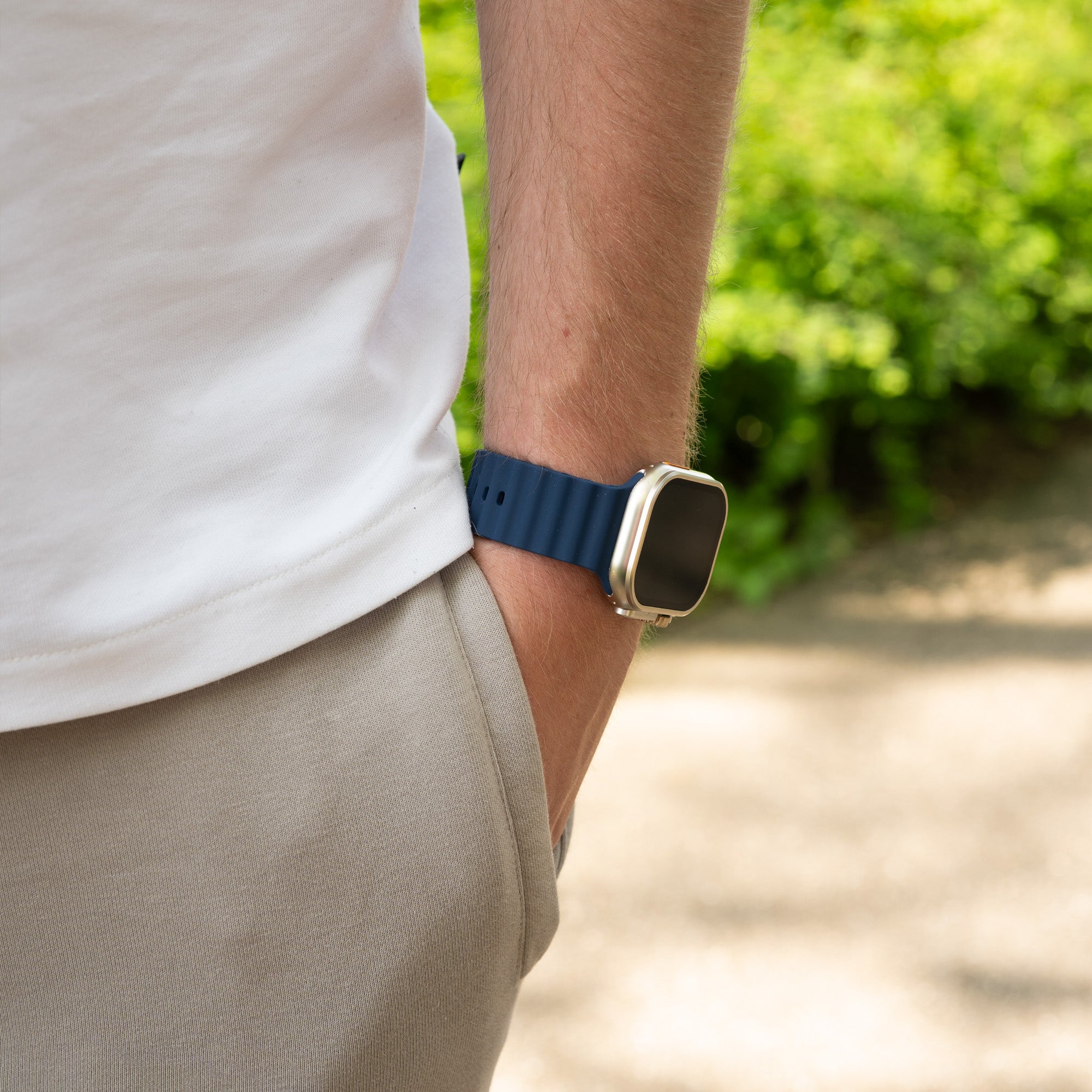 Wrist Modern Buckle Band LEIXIUER Modern Buckle Strap Compatible