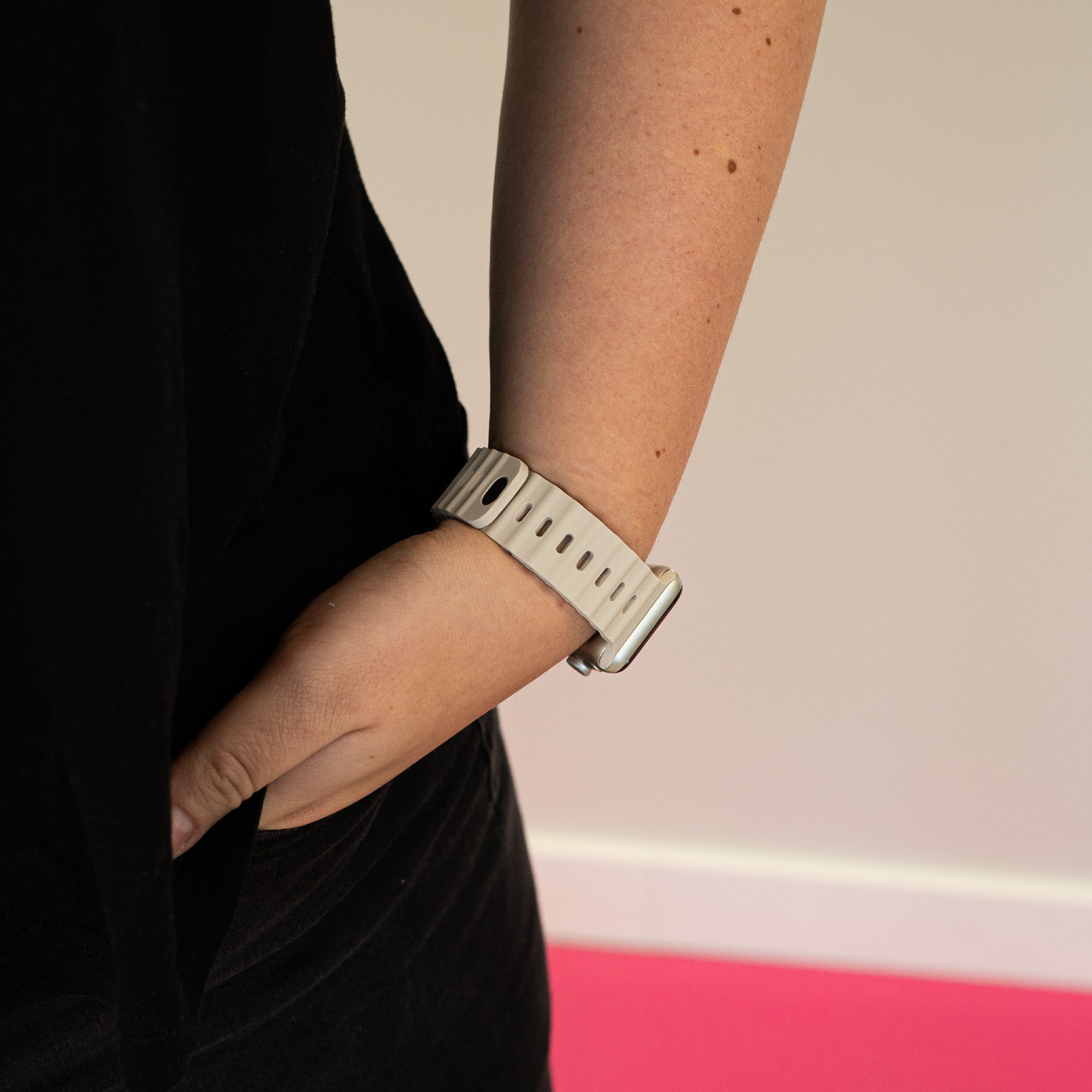 Apple Watch Ocean bandje met druksluiting (sterrenlicht)