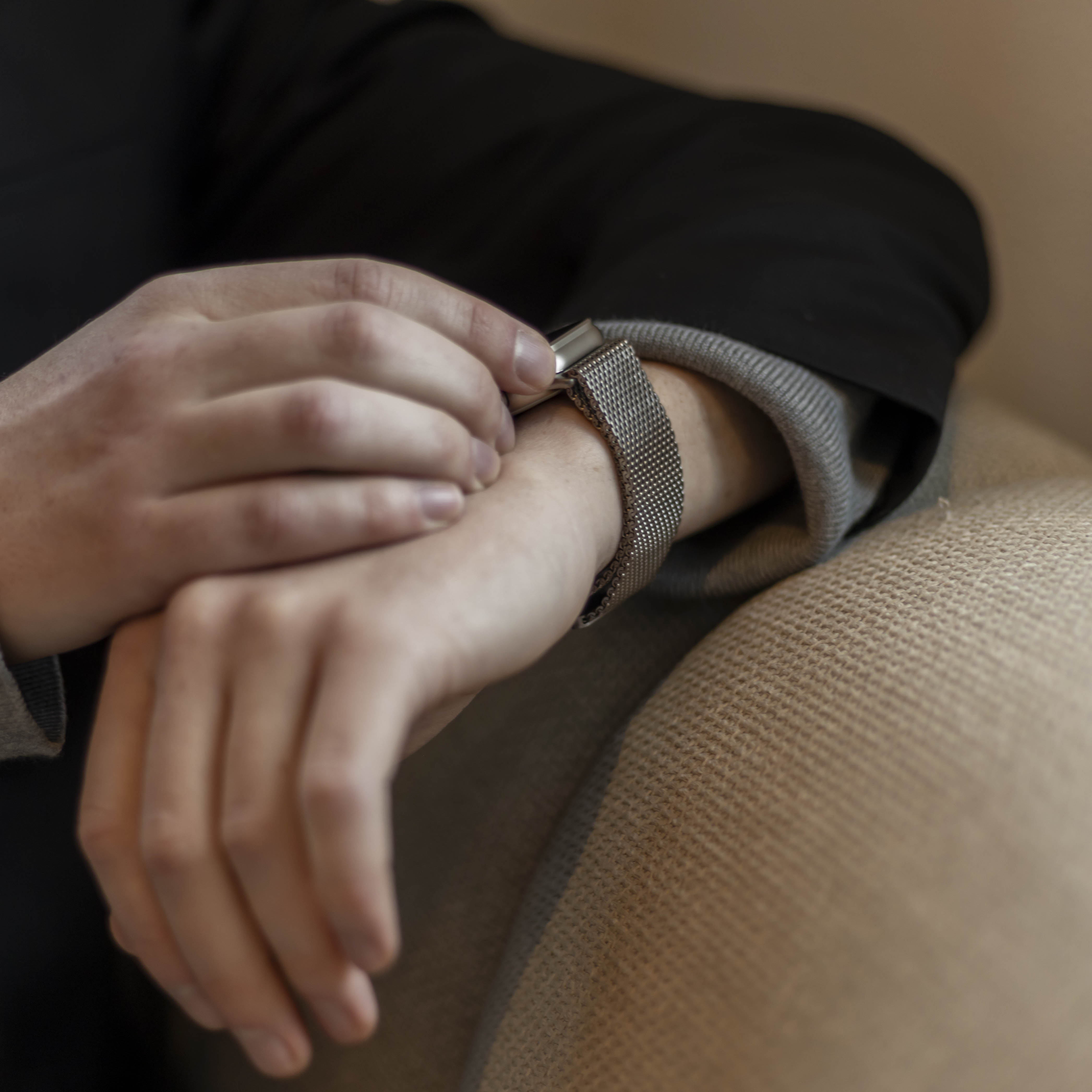 Bandz Apple Watch Milanese loop band met P-buckle (zilver)