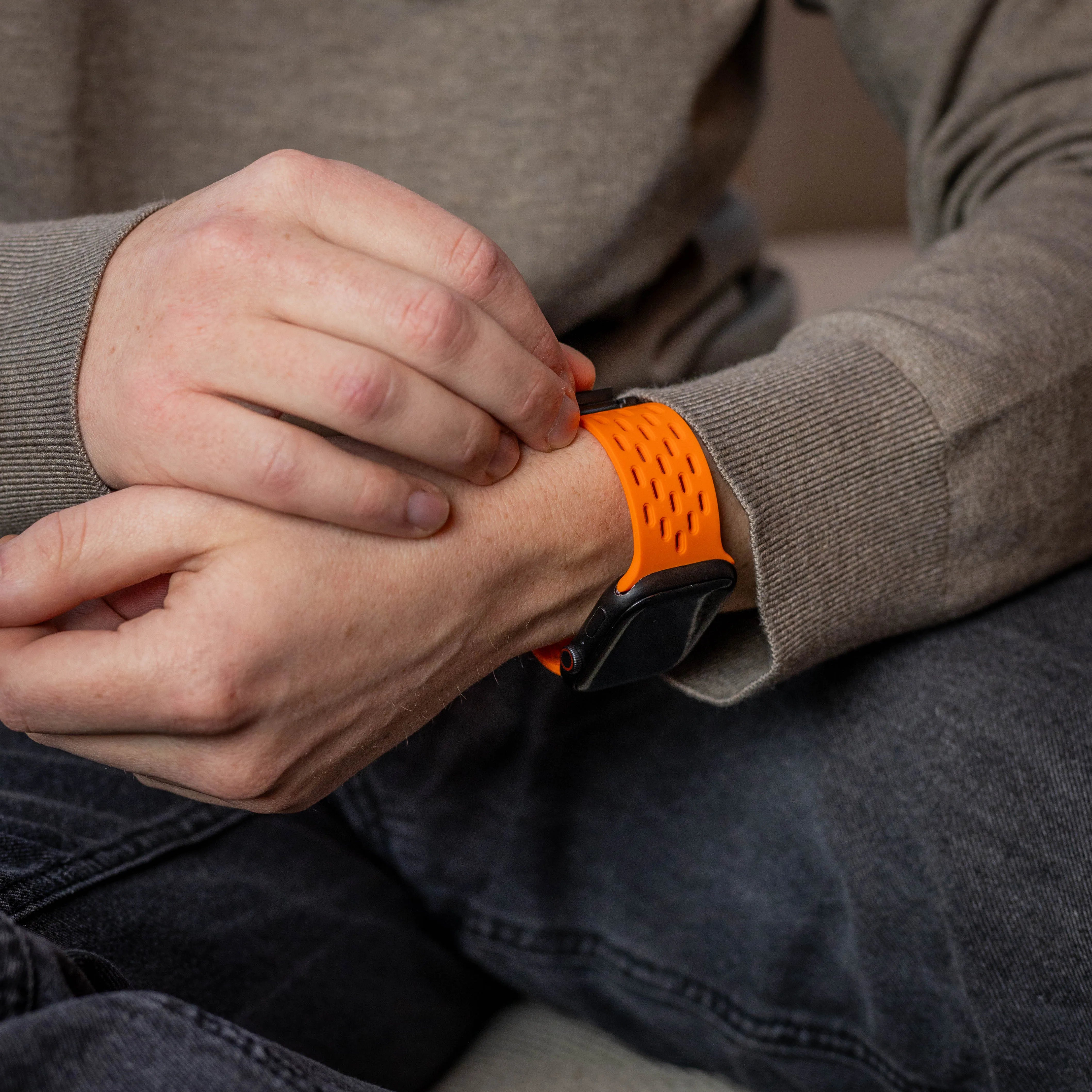 Apple Watch siliconen air bandje met P-Buckle (oranje)