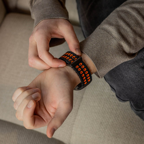 Samsung Galaxy Watch Ultra wave siliconen bandje (zwart/oranje)