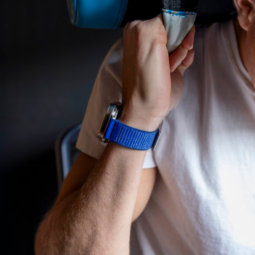 Apple Watch Ultra wave nylon bandje (fel blauw)