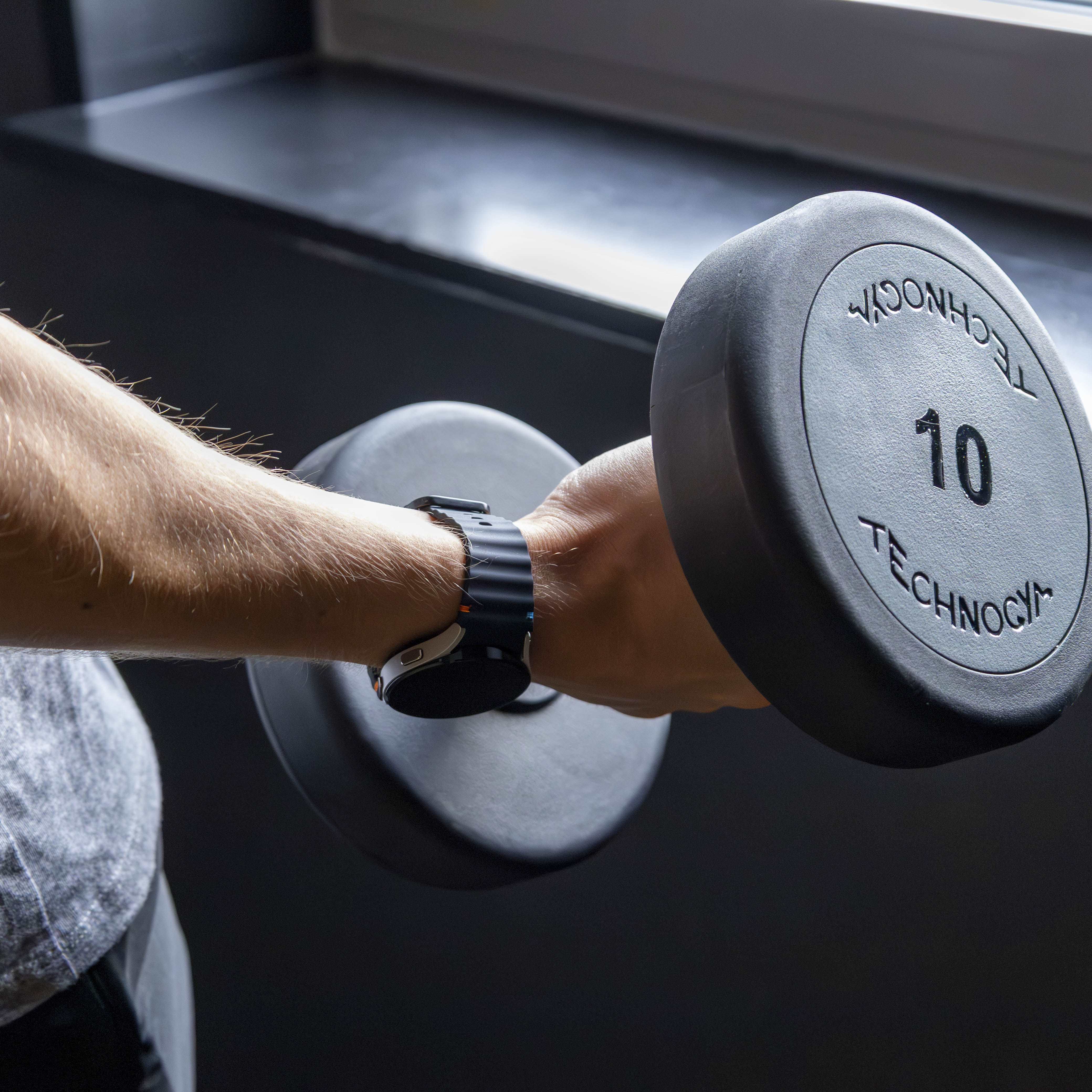 Samsung Galaxy Watch 4 Classic 46mm Wave Strap (Graphite)