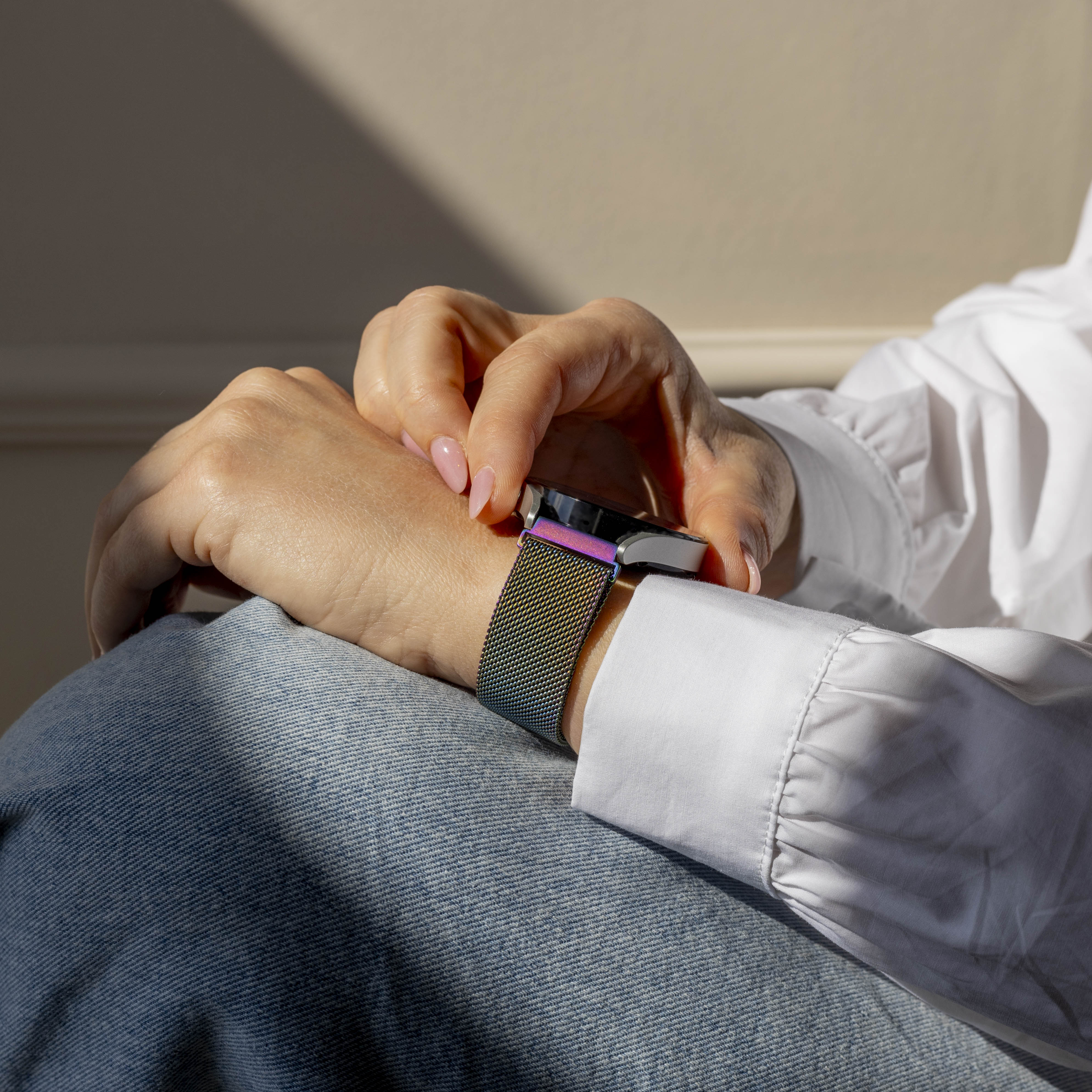 Garmin Vivomove Luxe Milanese band (regenboog)