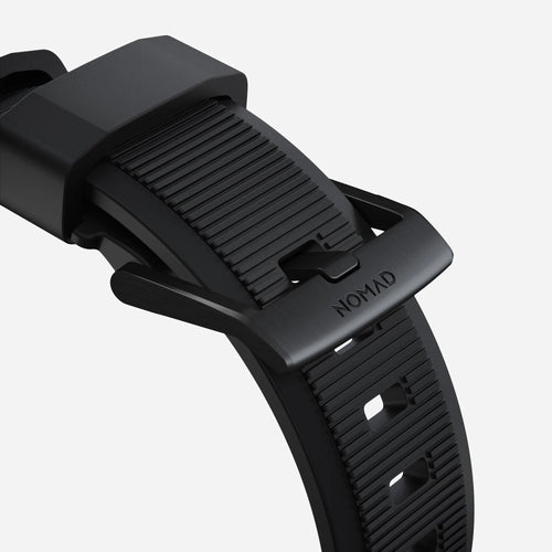 Nomad Rugged Apple Watch siliconen bandje (zwart) / zilver