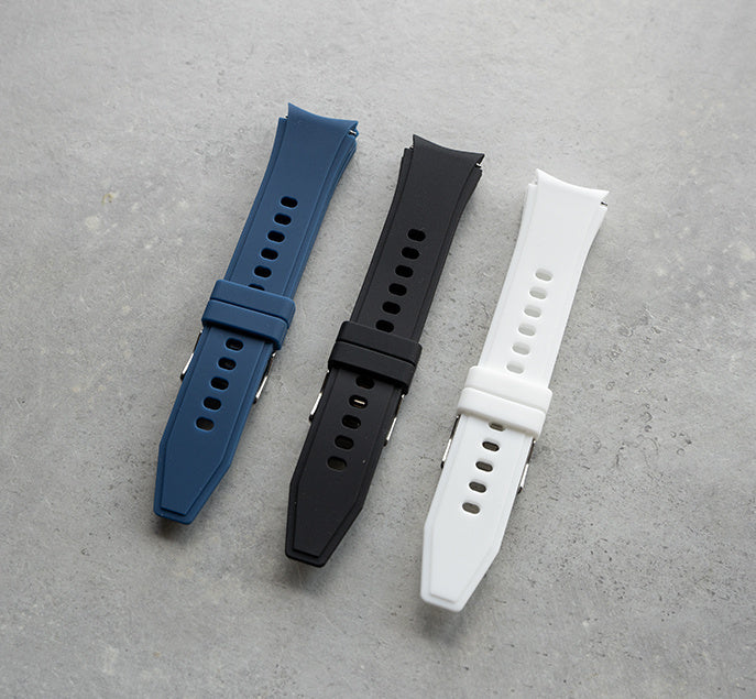 Silicone Strap 'Perfect Fit', white, without a watch, 3/4 front view