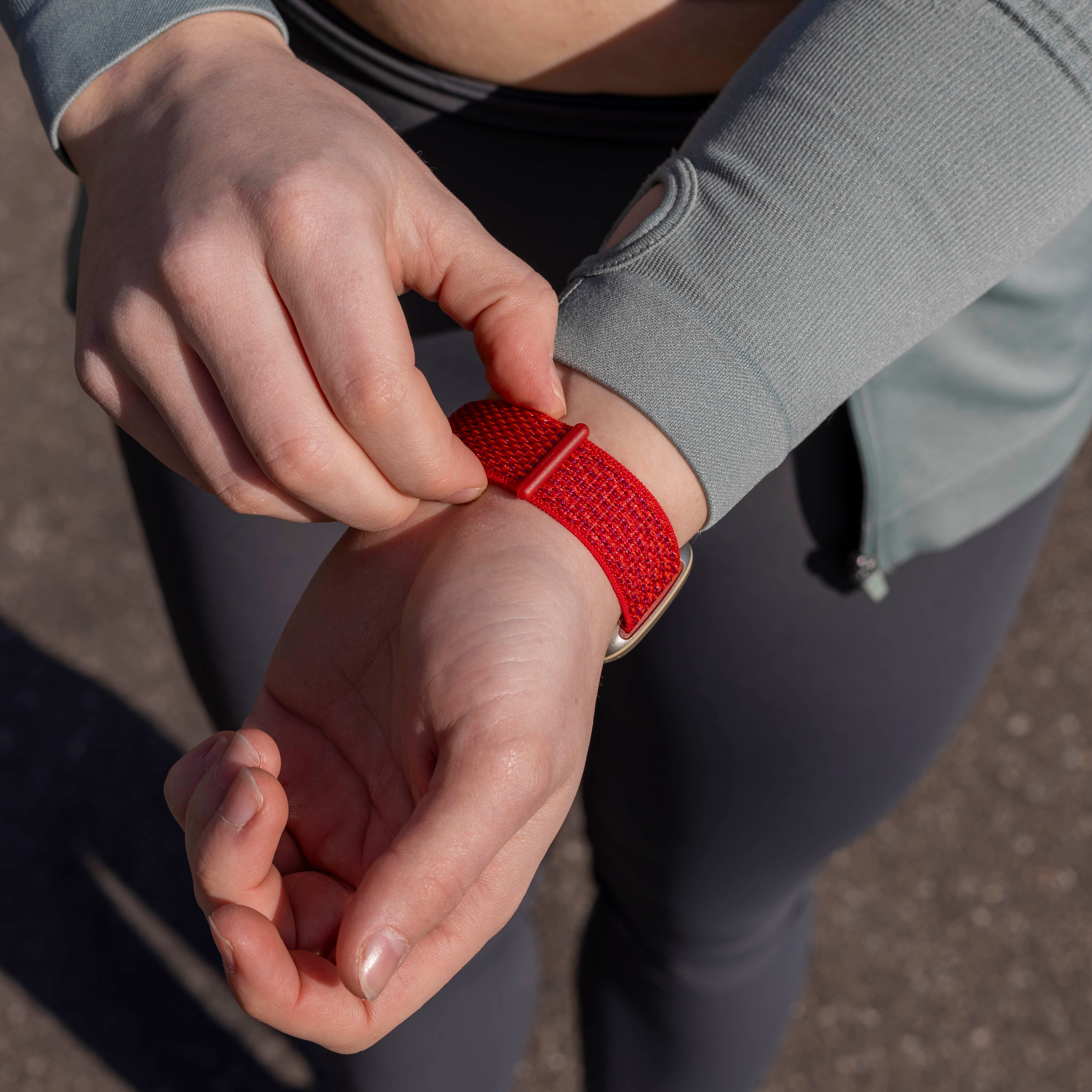 Fitbit Sense nylon bandje (rood)