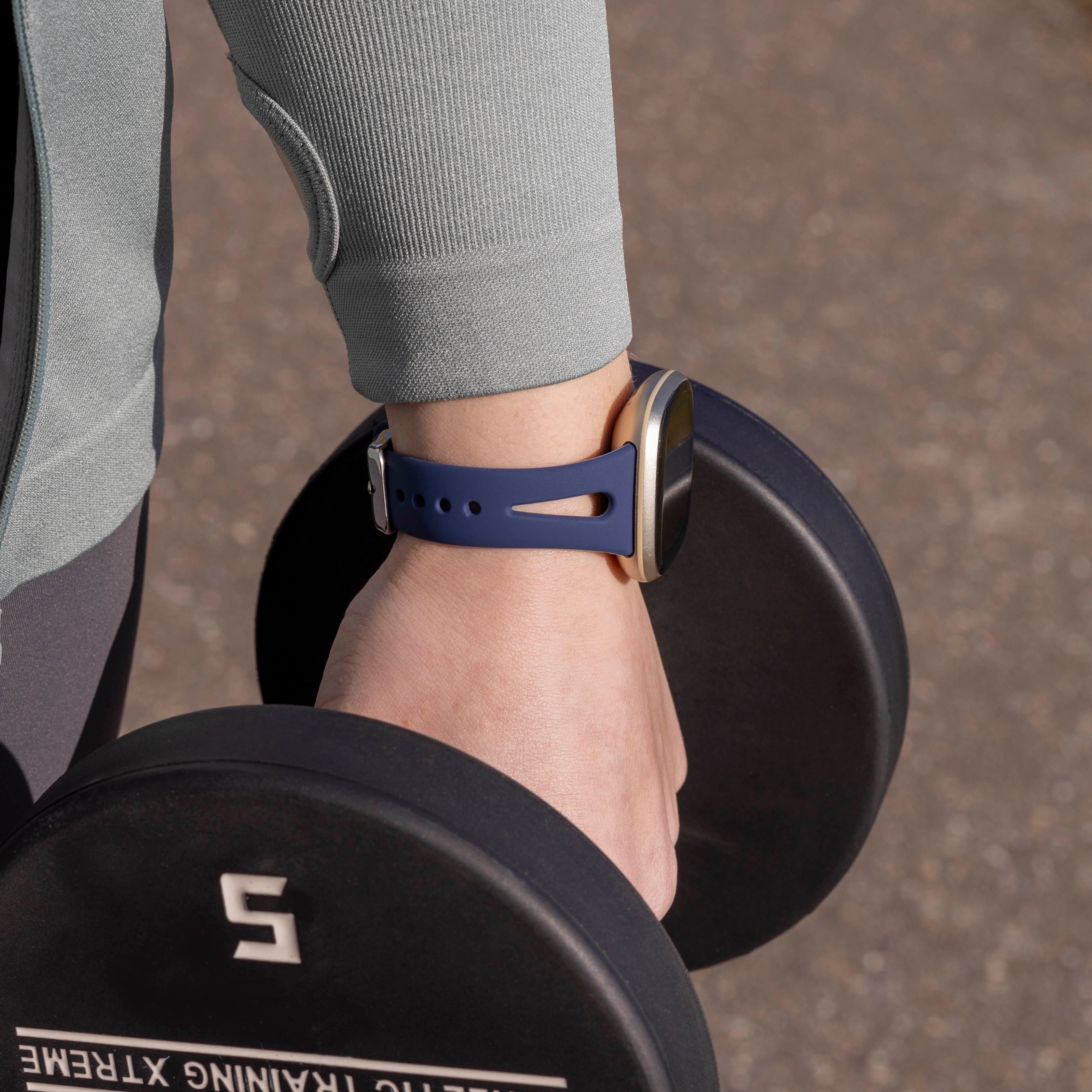 Fitbit Versa 4 luxe siliconen bandje (donkerblauw)