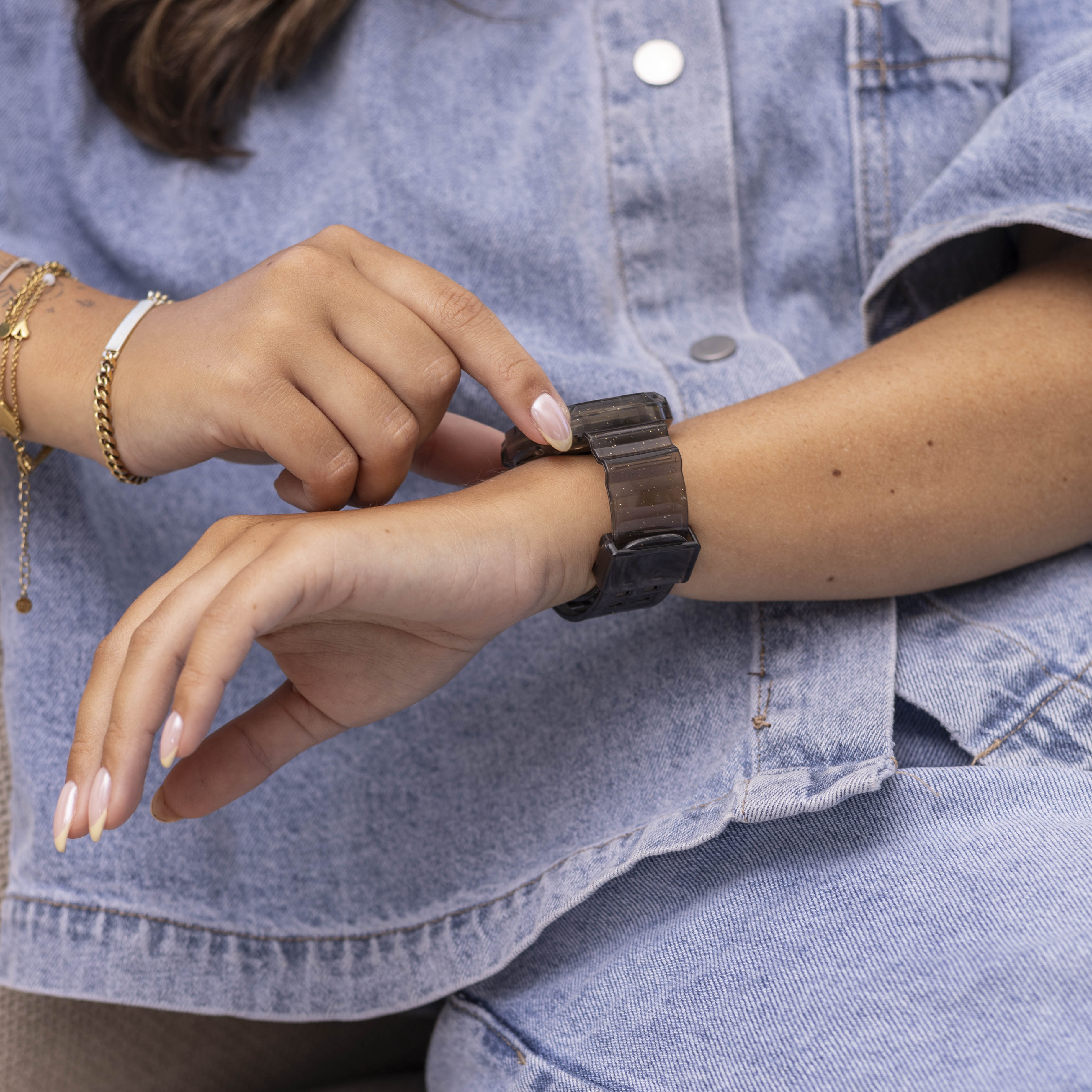 Fitbit Versa 3 crystal bandje met frame (transparant zwart)