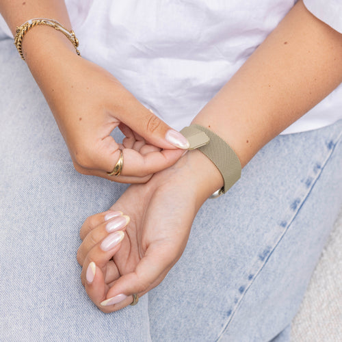 Fitbit Sense Milanese band (licht goud)
