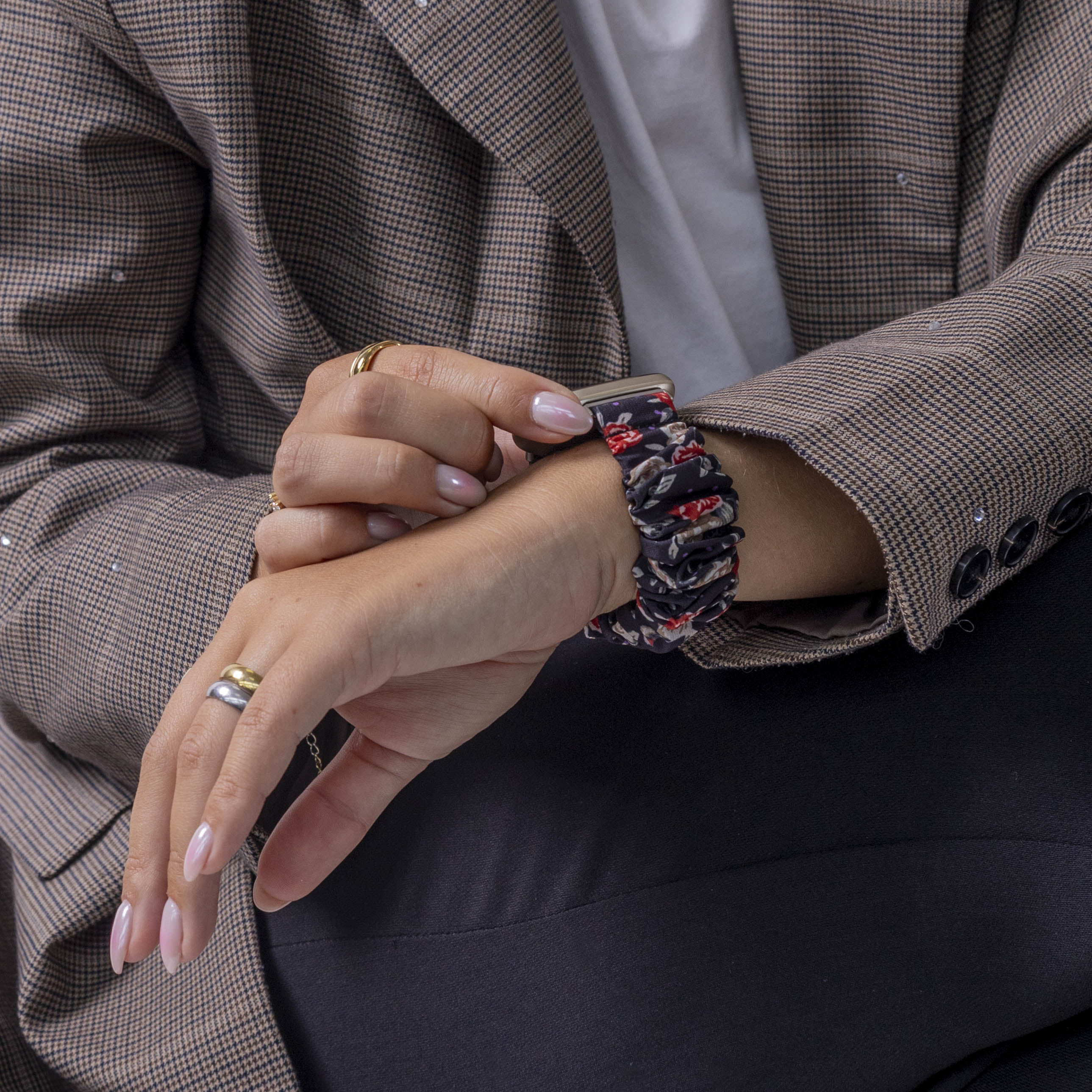 Fitbit Sense scrunchie bandje (bloemen)