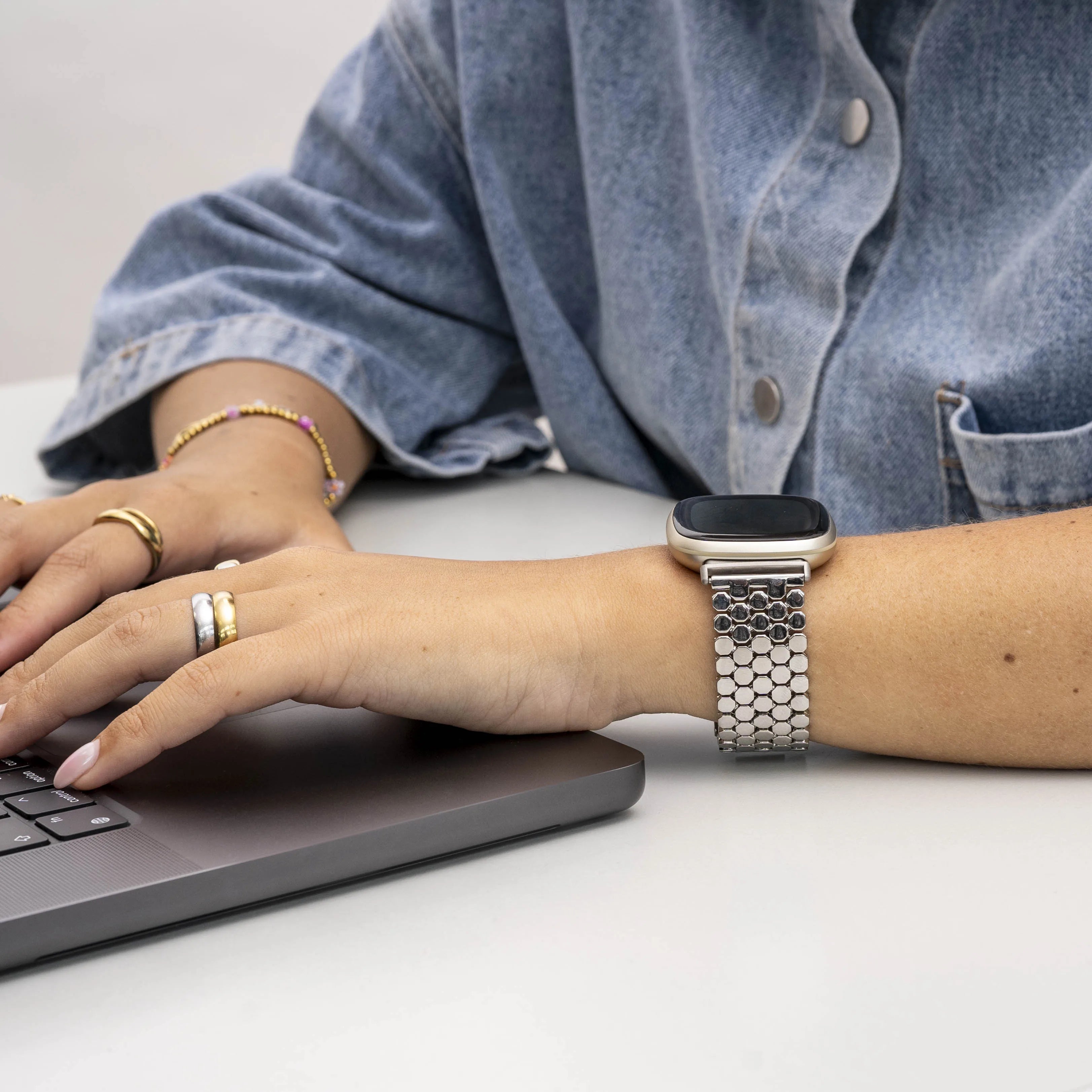 Fitbit Sense stalen vis band (zilver)
