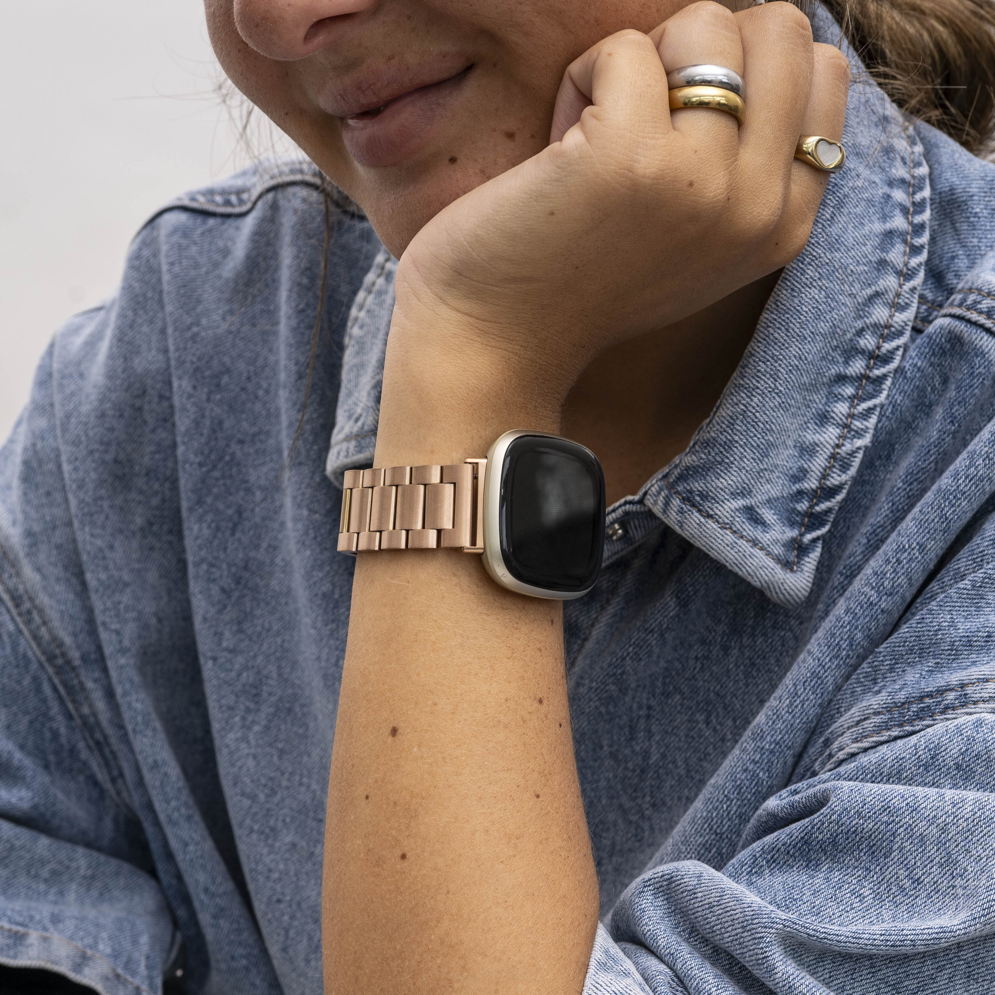 Fitbit Sense stalen band (rosé goud)