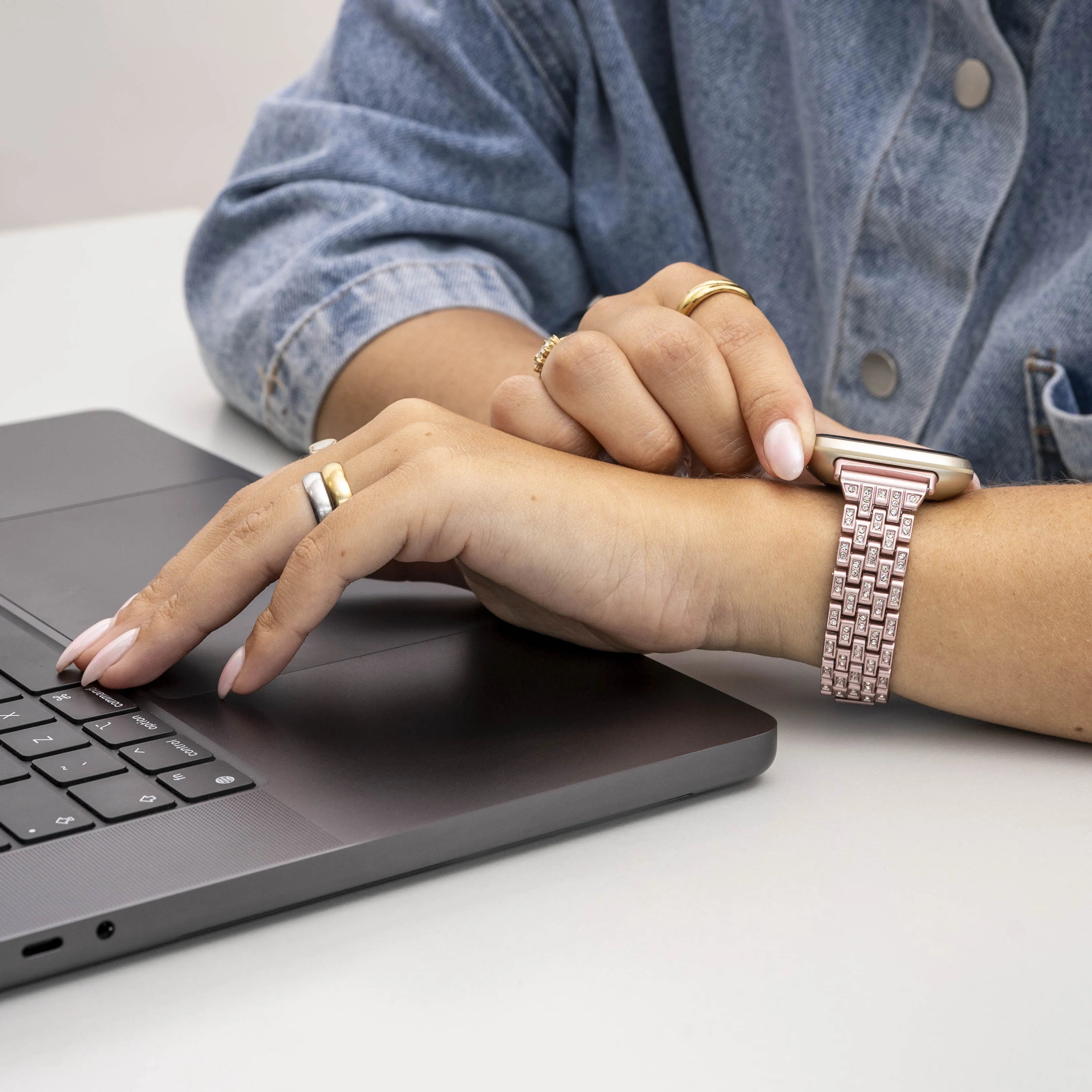 Pink Diamond Fitbit Sense bandje 