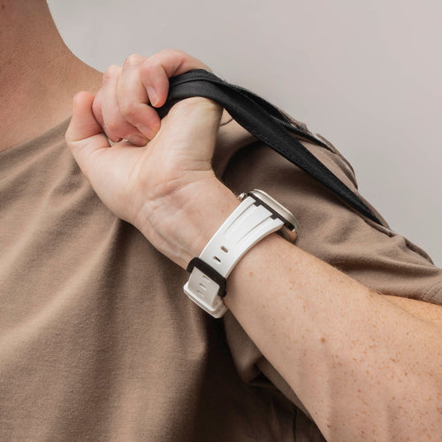 Bandz Apple Watch Ultra siliconen band 'Luxe Liquid' (wit/zwart)