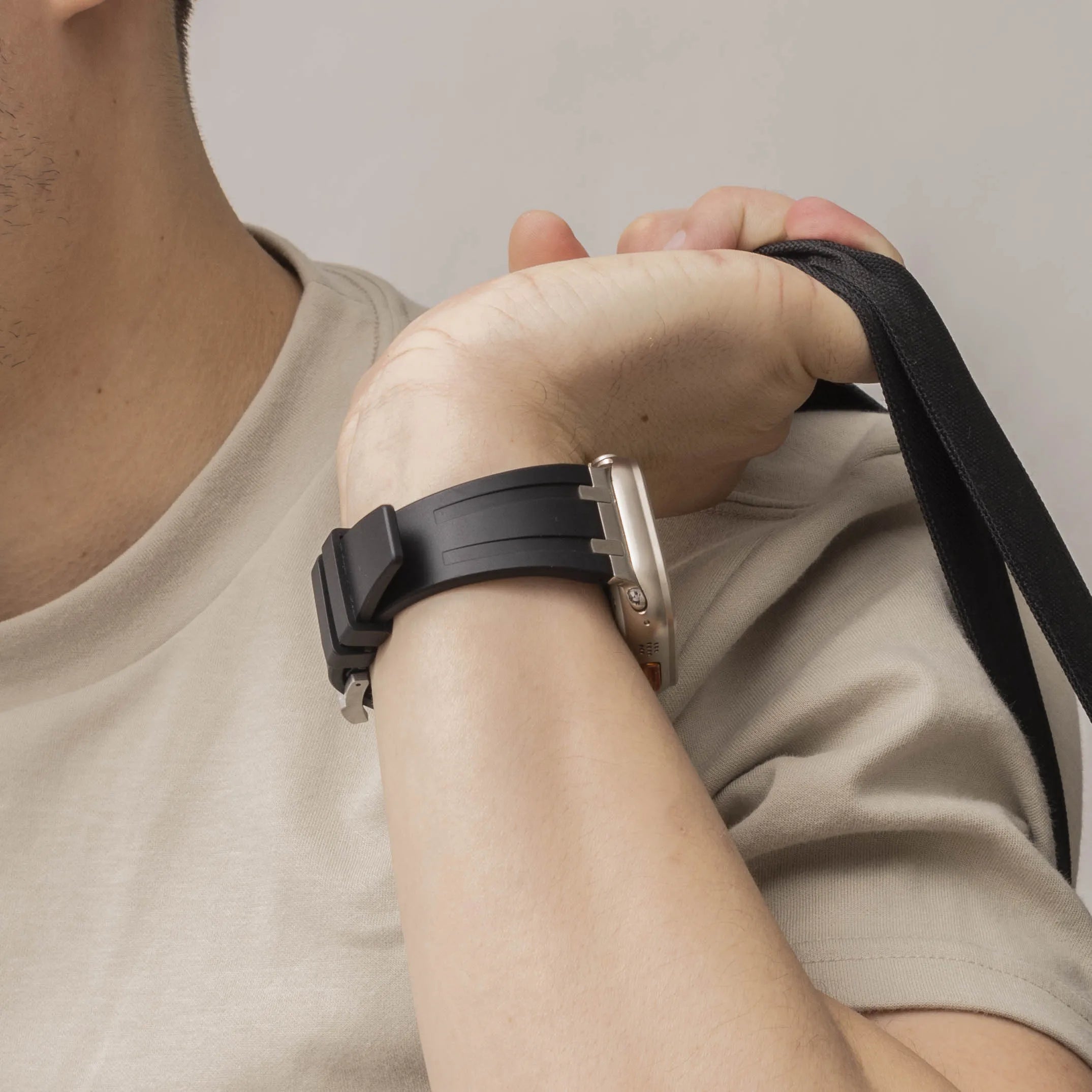 Apple Watch luxe liquid silicone band (zwart met zilver)