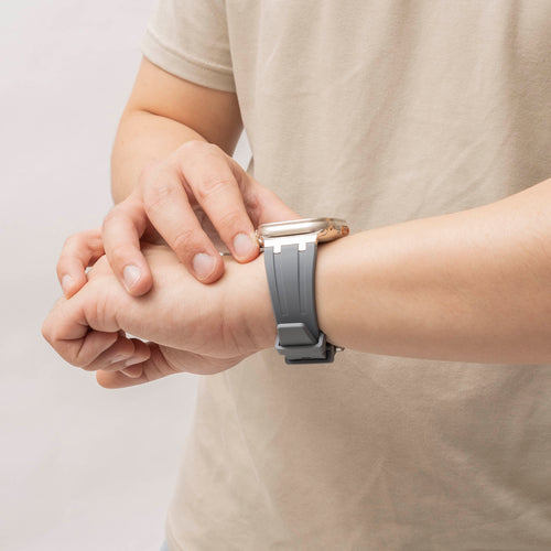 Bandz Apple Watch siliconen band 'Luxe Liquid' (grijs met zilver)