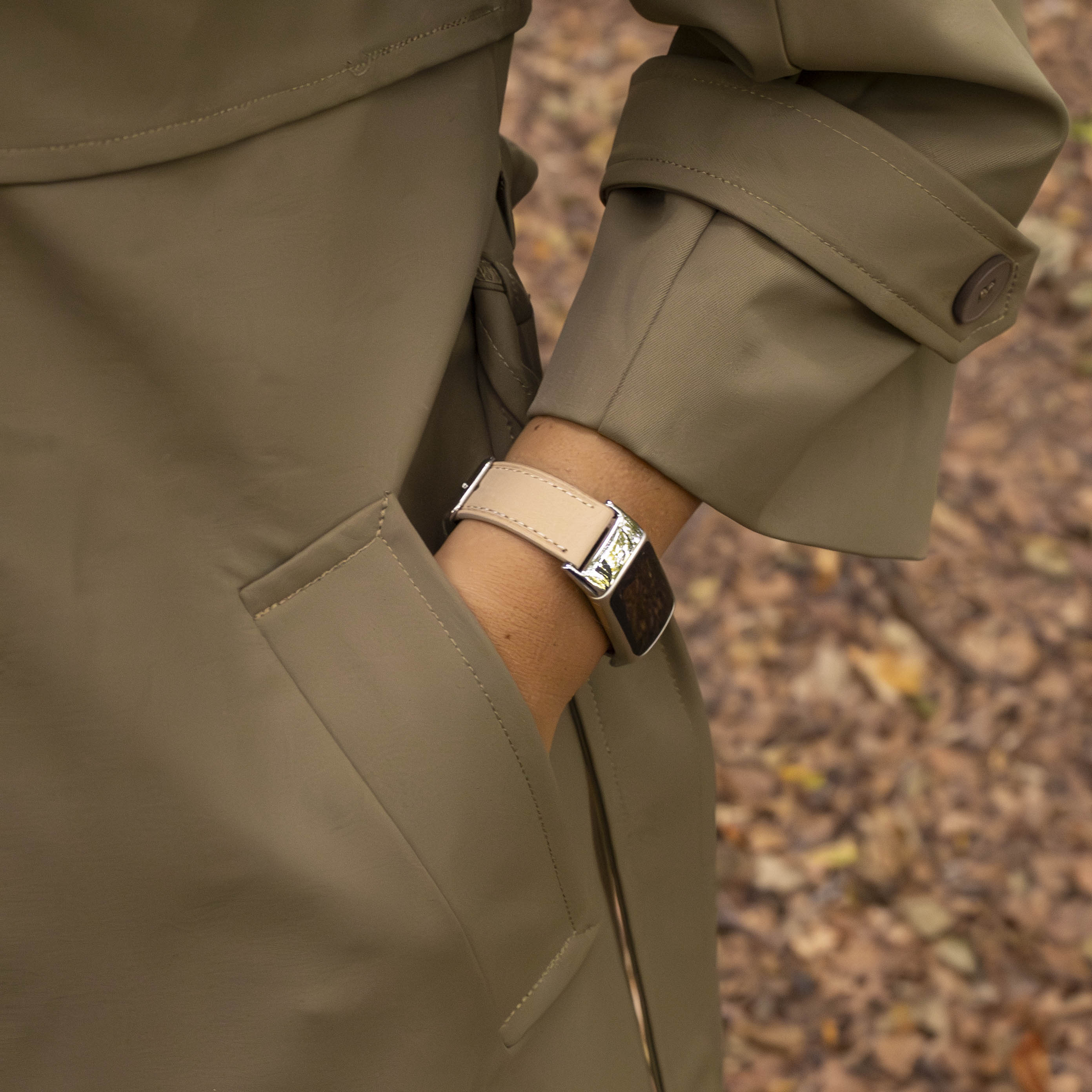 Fitbit Charge 5 leren bandje (abrikoos)