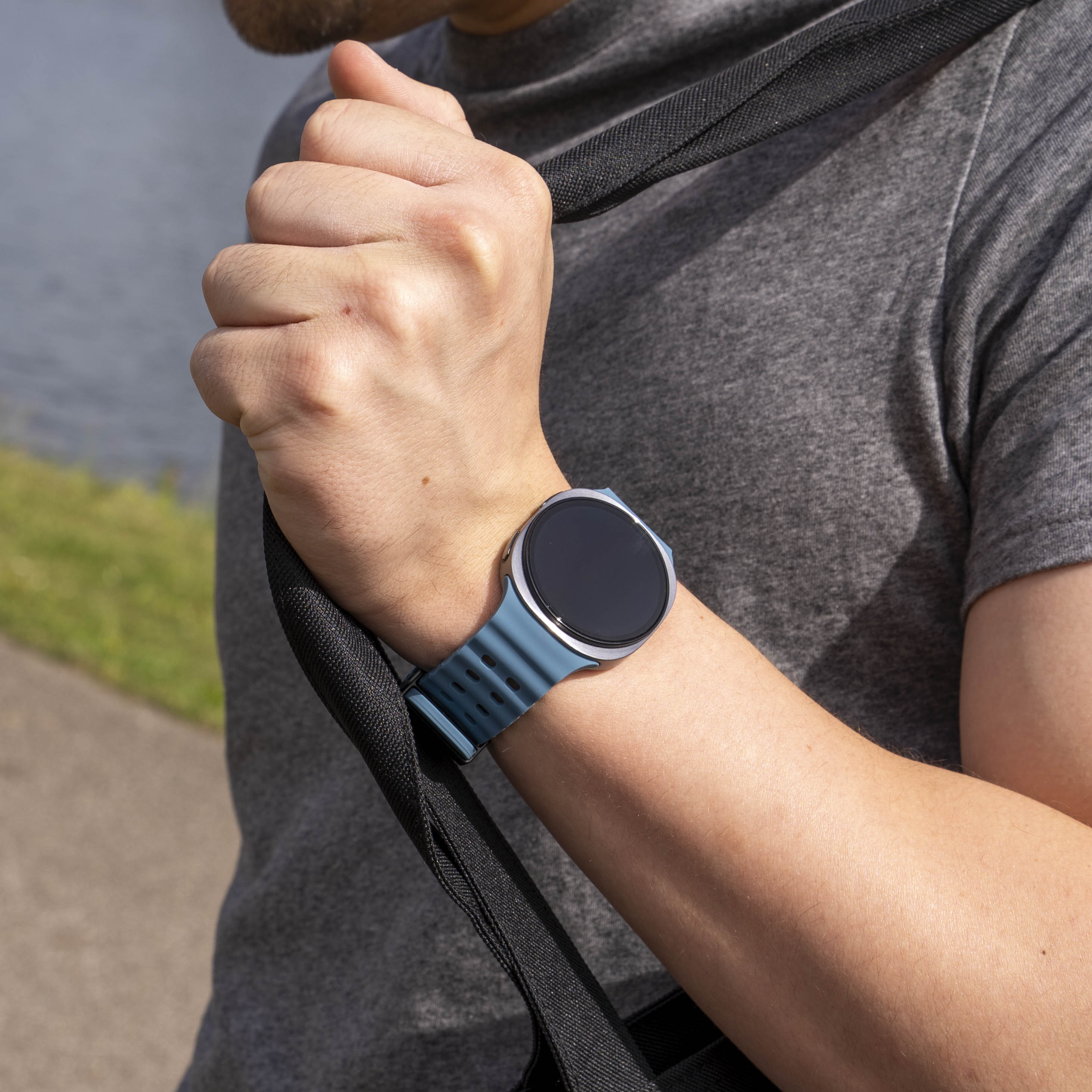 Samsung Galaxy Watch 8 - 44mm Ocean Strap (Matte Blue)