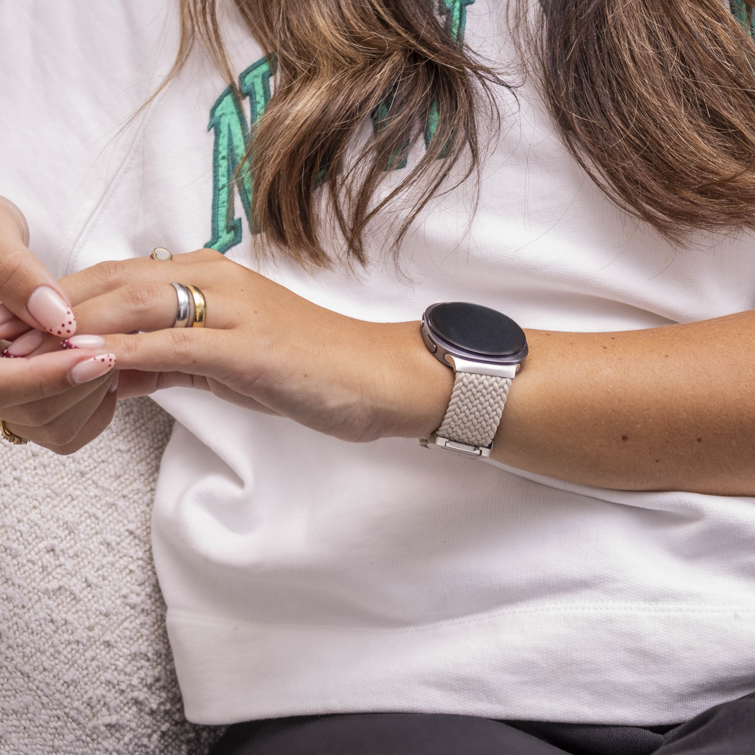  Samsung Galaxy Watch 8 - 40mm gevlochten band met P-buckle (sterrenlicht)