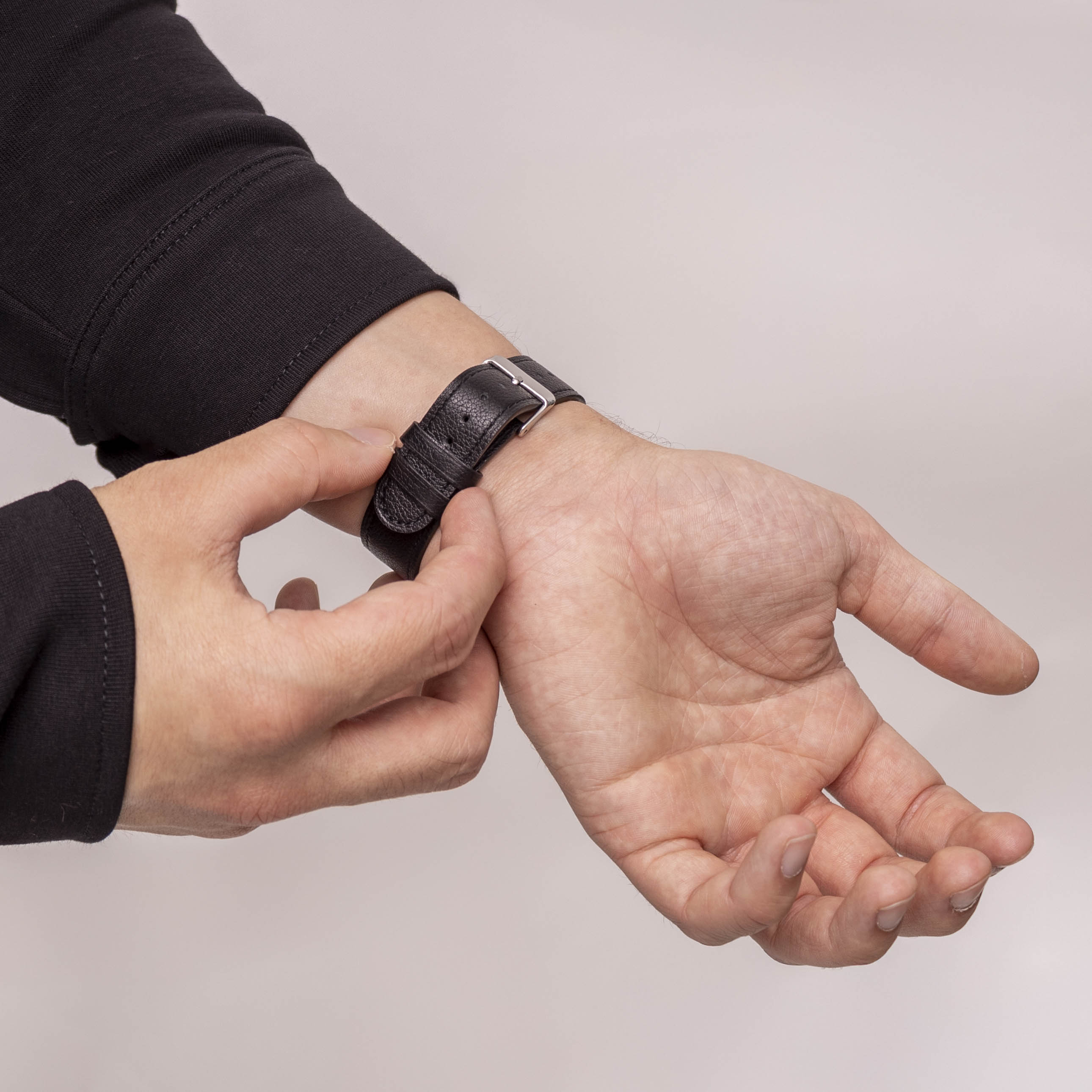 Samsung Galaxy Watch 8 - 40mm modern leren band (zwart)