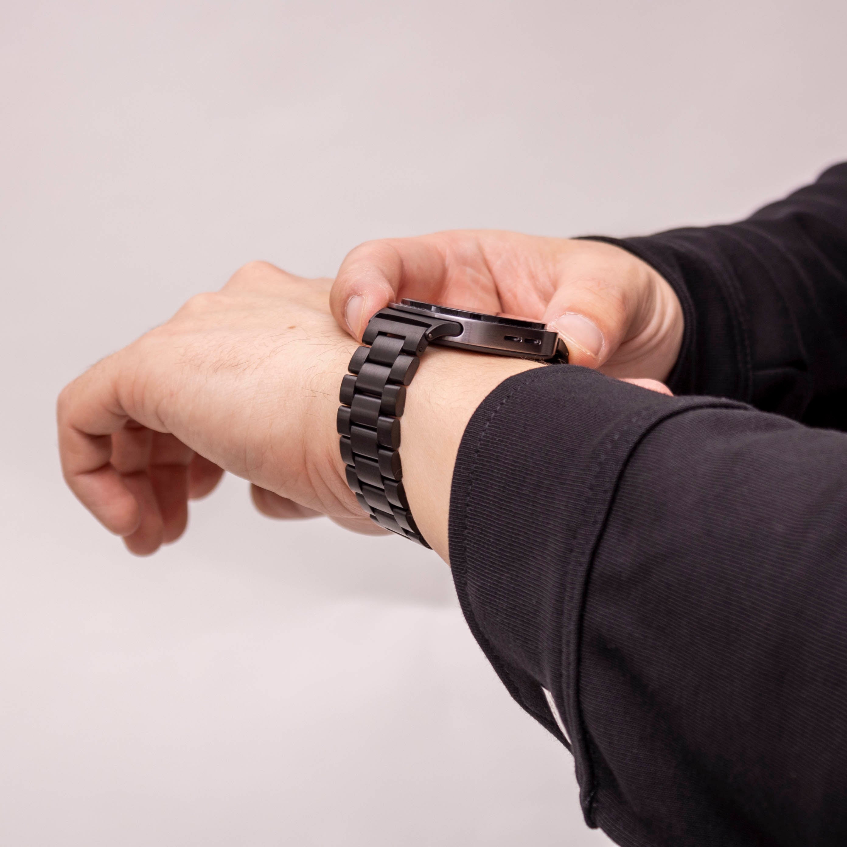 Bandz Samsung Galaxy Watch 8 Classic stalen band 'Classic' (zwart)