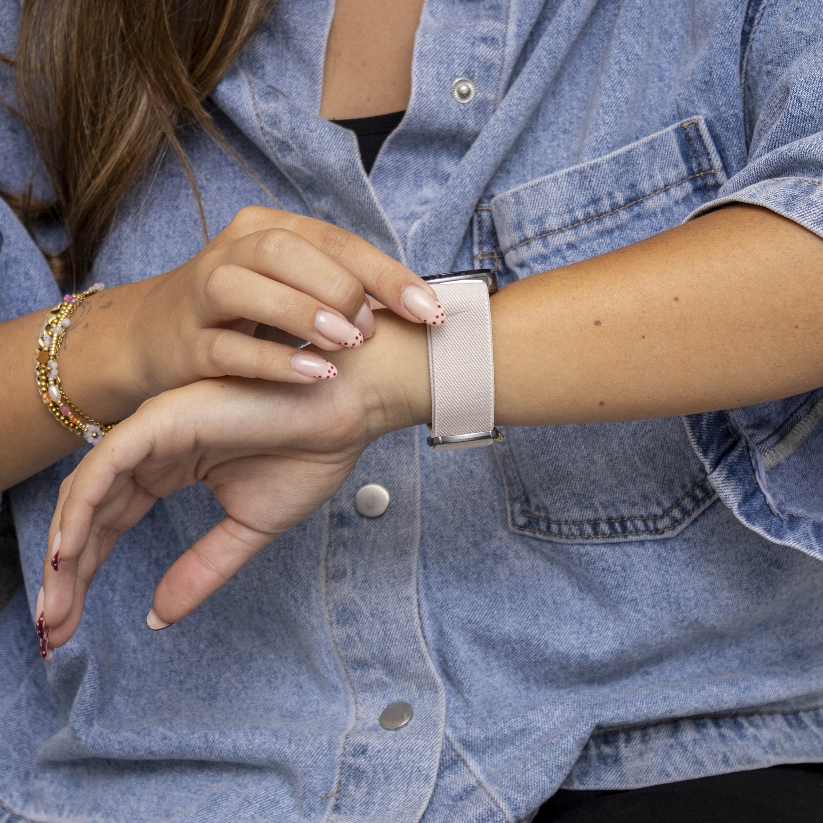 Samsung Galaxy Watch 8 - 44mm elastisch bandje (sterrenlicht)