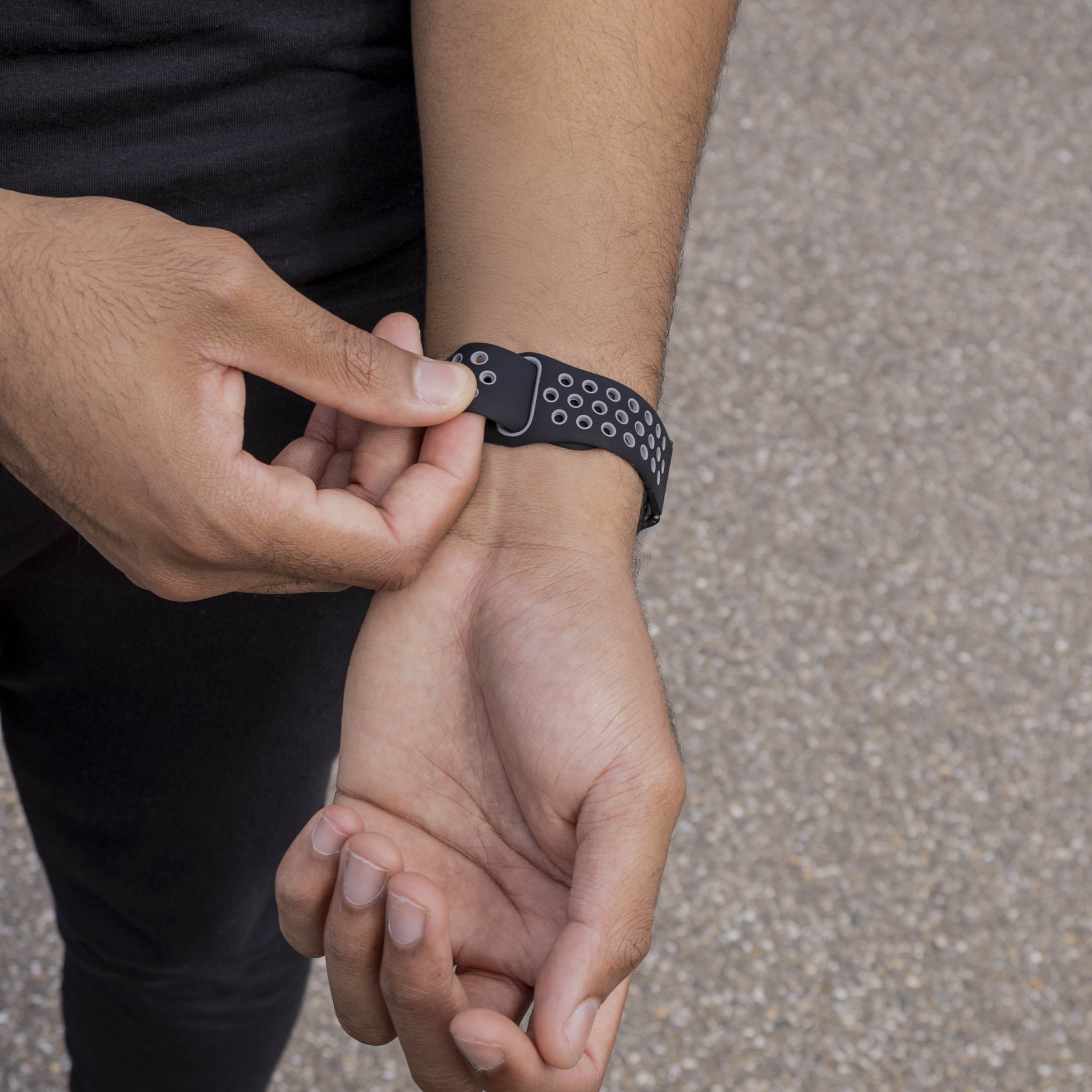  Samsung Galaxy Watch 8 - 44mm sport bandje (zwart/grijs)