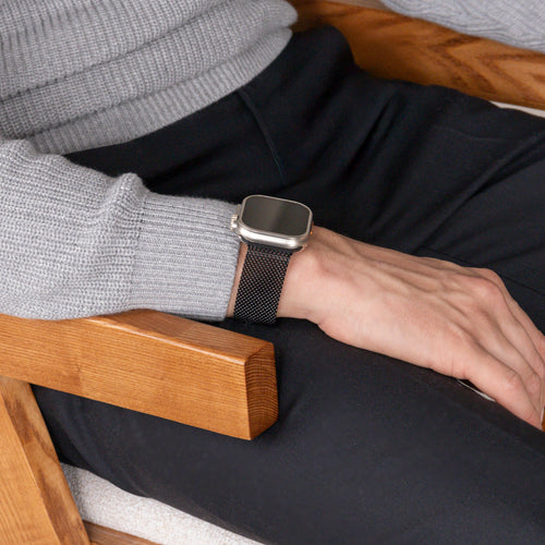Apple Watch Modern Milanese band (zwart)