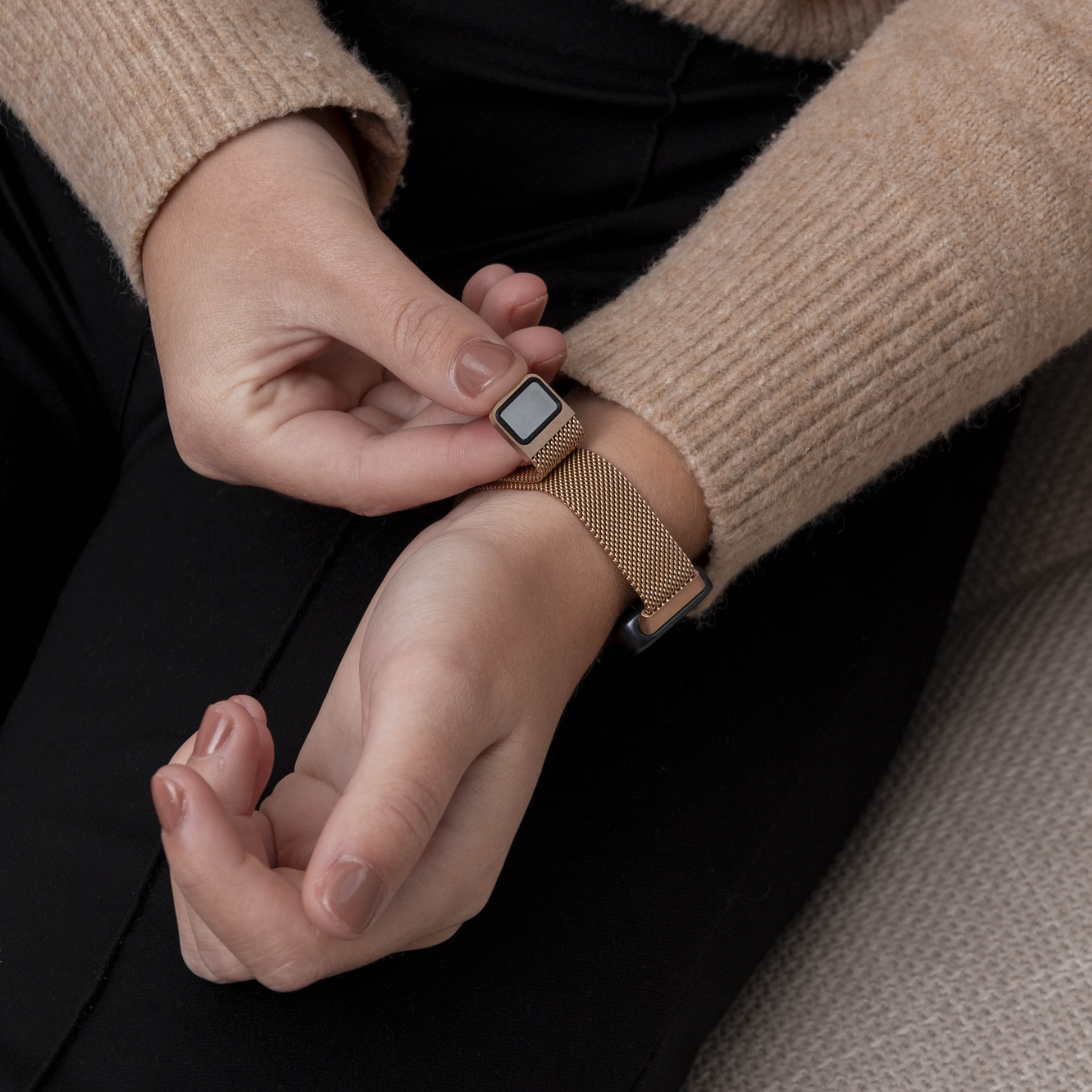 Huawei Band 10 Milanese band (rosé goud)