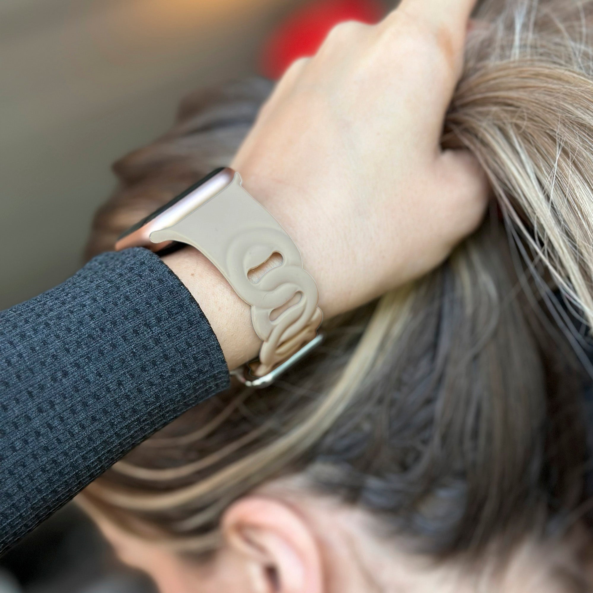 Apple Watch silicone chain band (beige)