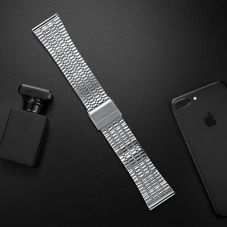 Fine Steel Strap, silver, laid flat, joined, direct top view