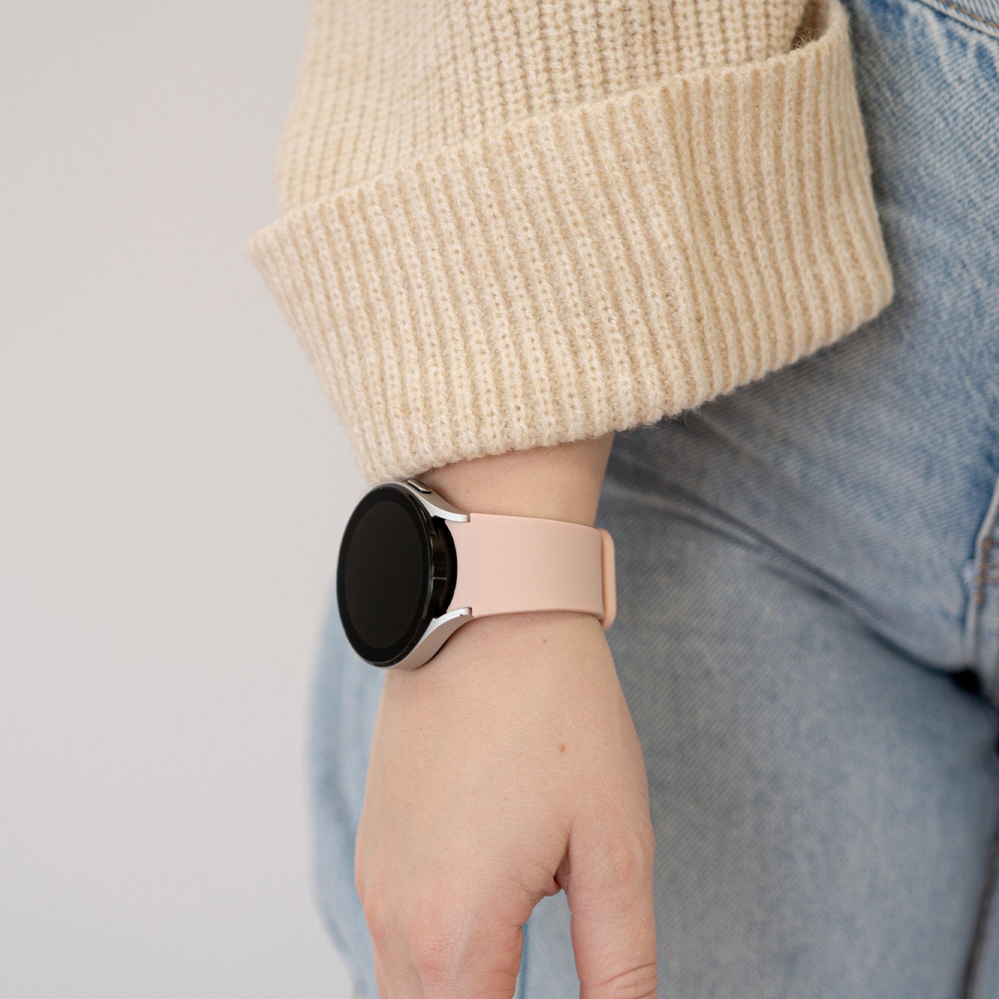 Silicone Strap 'One Push', pink, lifestyle photo
