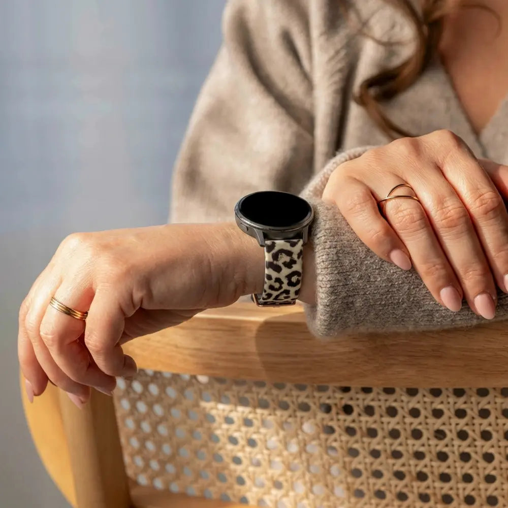 Bandz Garmin Vivomove HR siliconen band 'Lucky Leopard'