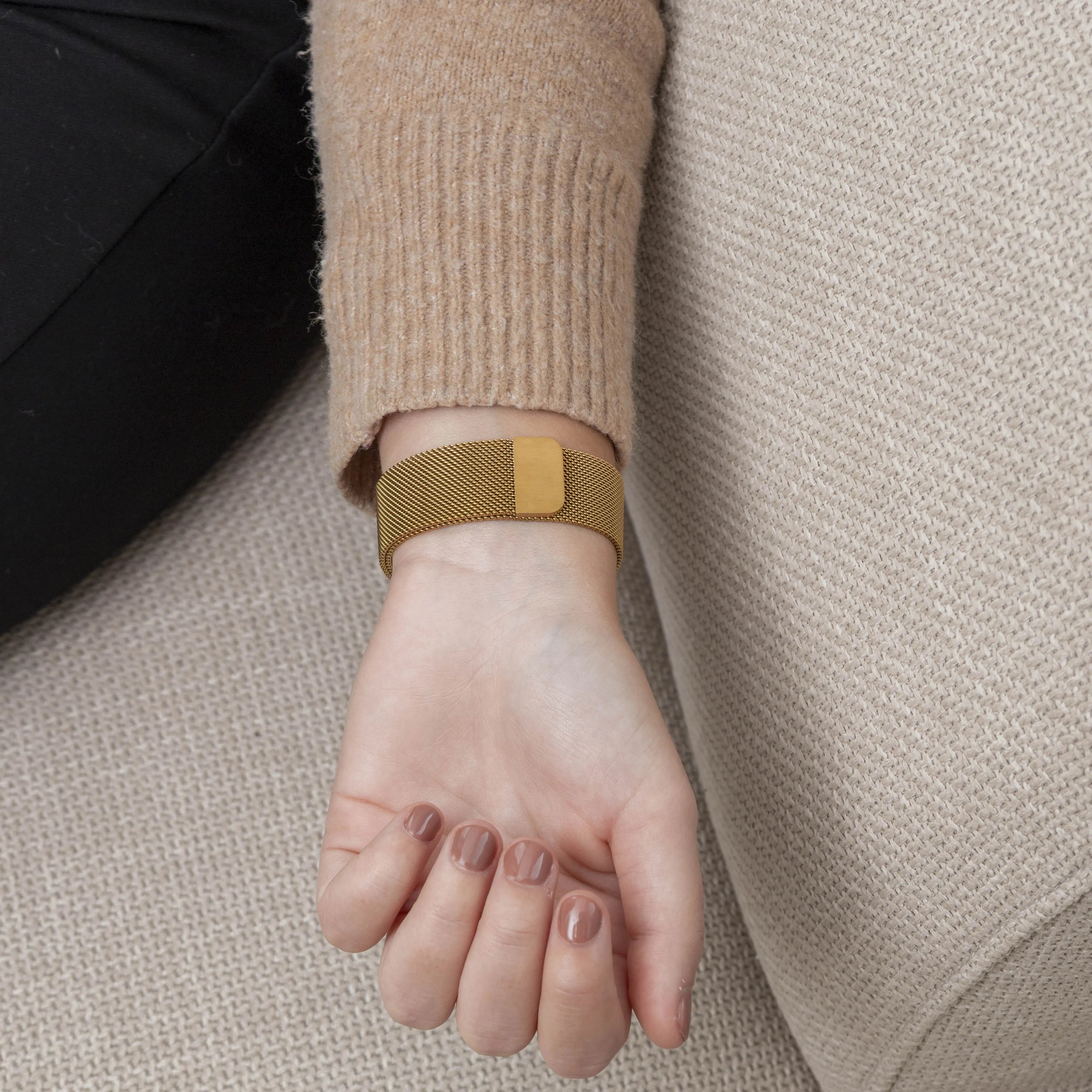 Fitbit Inspire 3 Milanese band (goud)