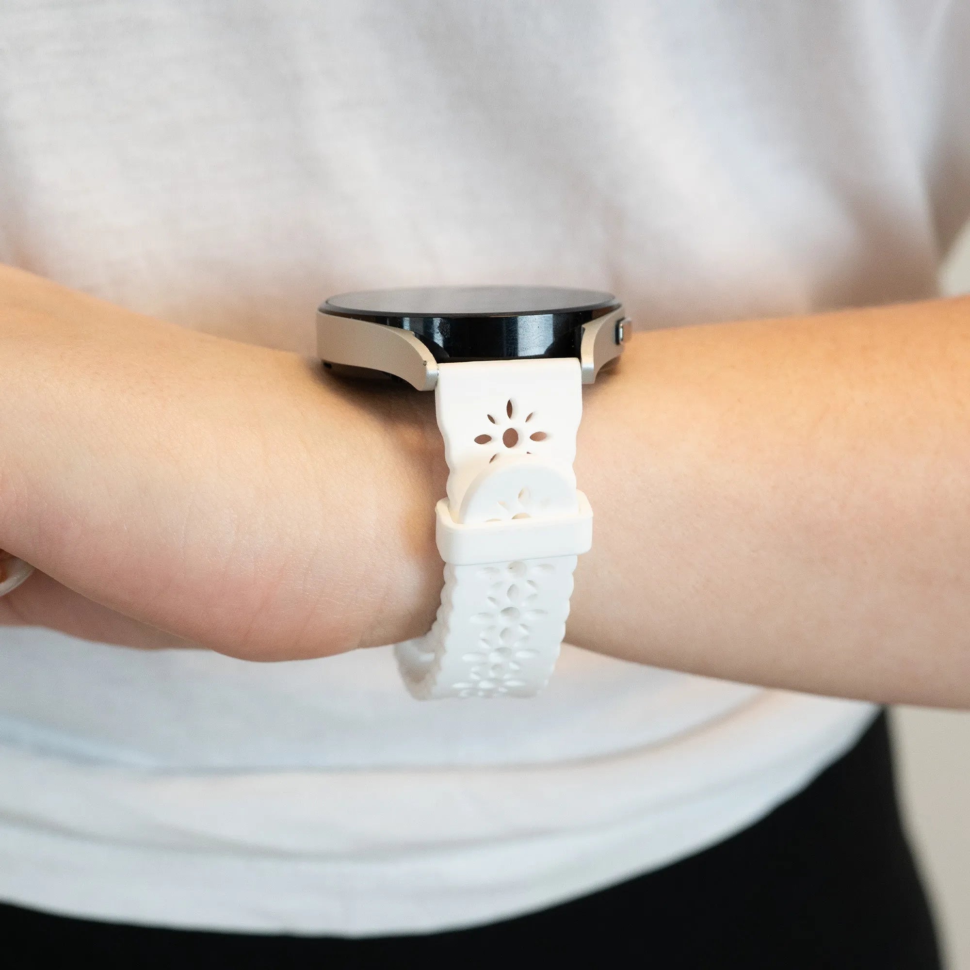 Bandz Oozoo Smartwatch 20mm Patterned Silicone Strap (White)