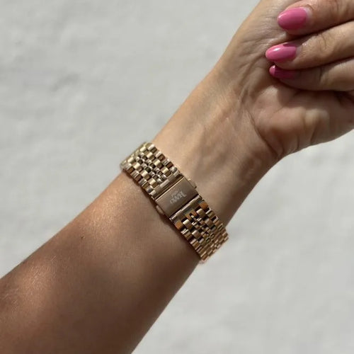 xoxo Wildhearts Polar Vantage M Steel Strap (Rose Gold)