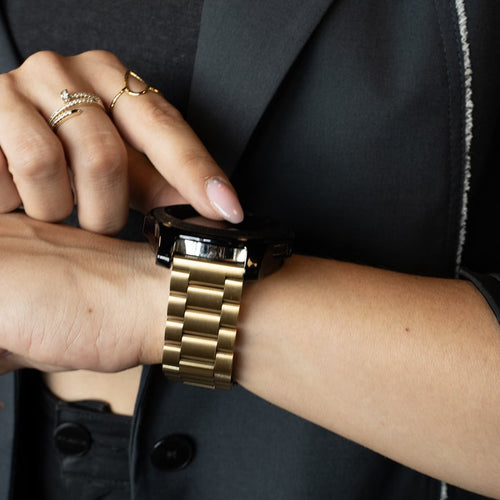 Steel Strap, gold, lifestyle photo