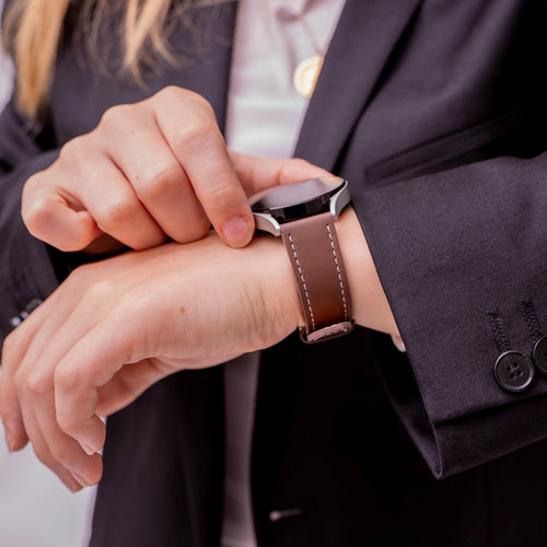 Samsung Galaxy Watch FE 'One Push' Leather Strap (Dark Brown)