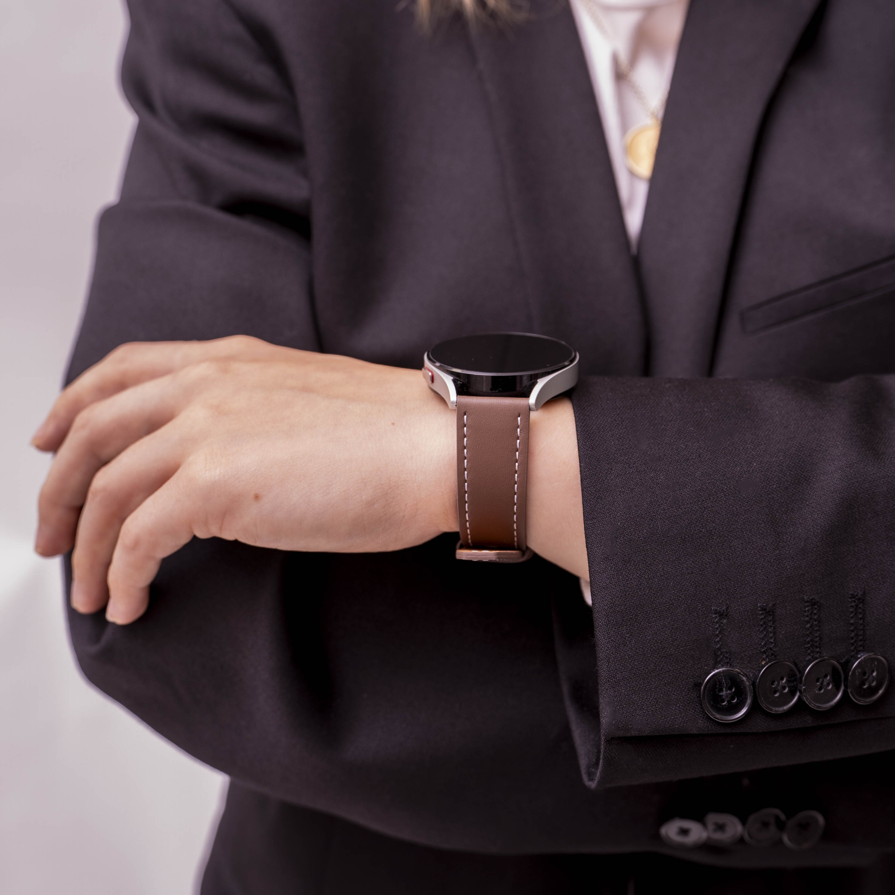 Huawei Watch GT 2 - 42mm 'one push' leren bandje (donkerbruin)